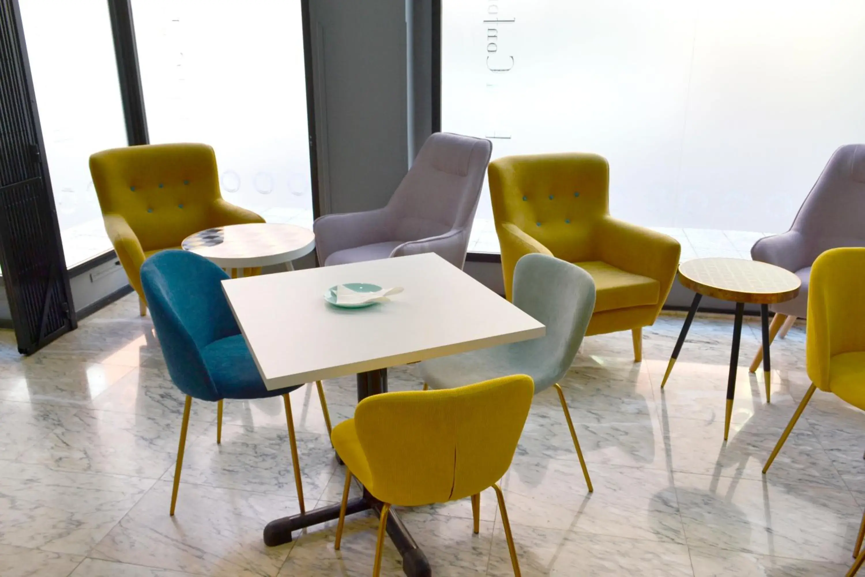 Lounge or bar in Hotel Alda Centro Oviedo Lounge or bar in Hotel Alda Centro Oviedo