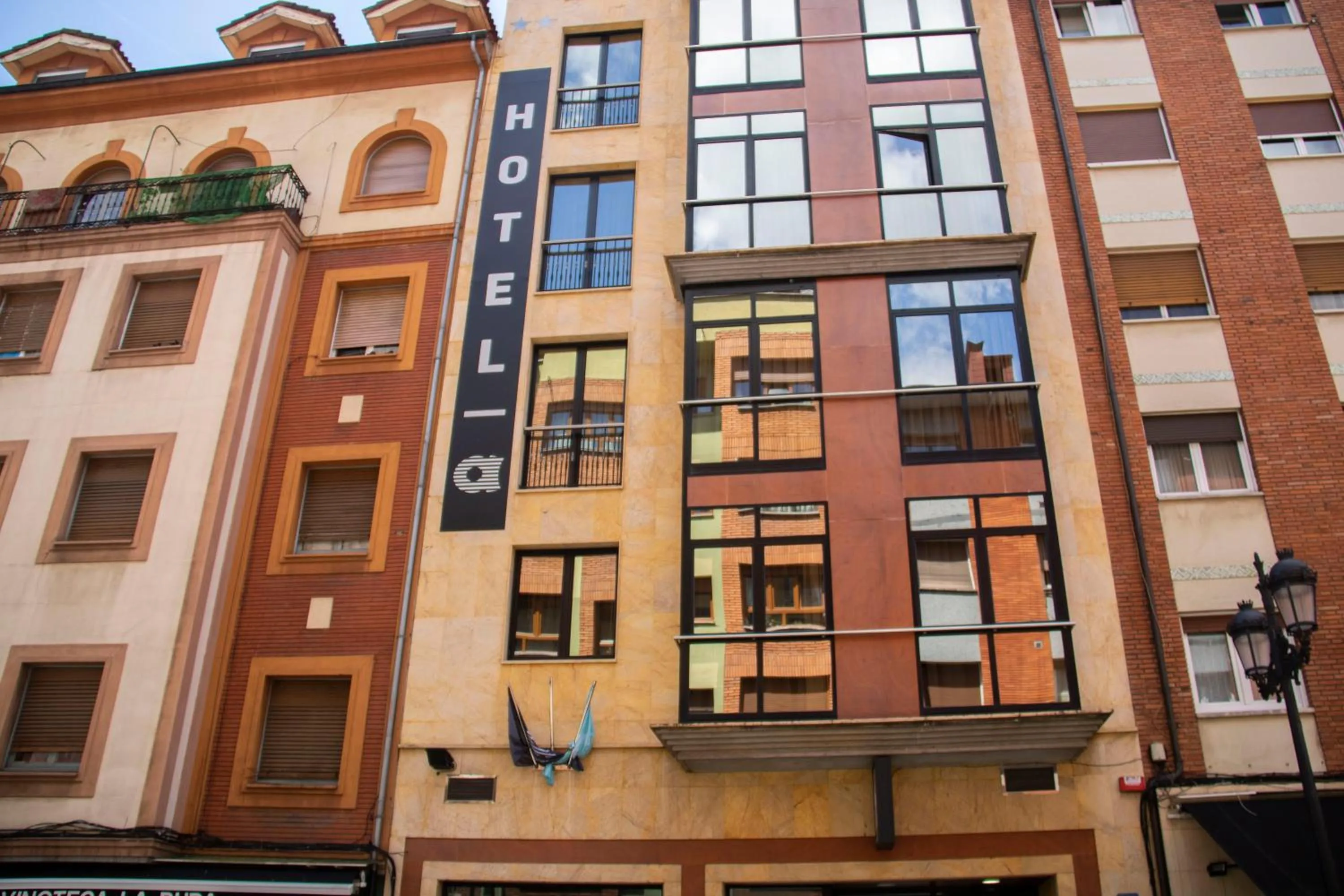 Facade/entrance in Hotel Alda Centro Oviedo