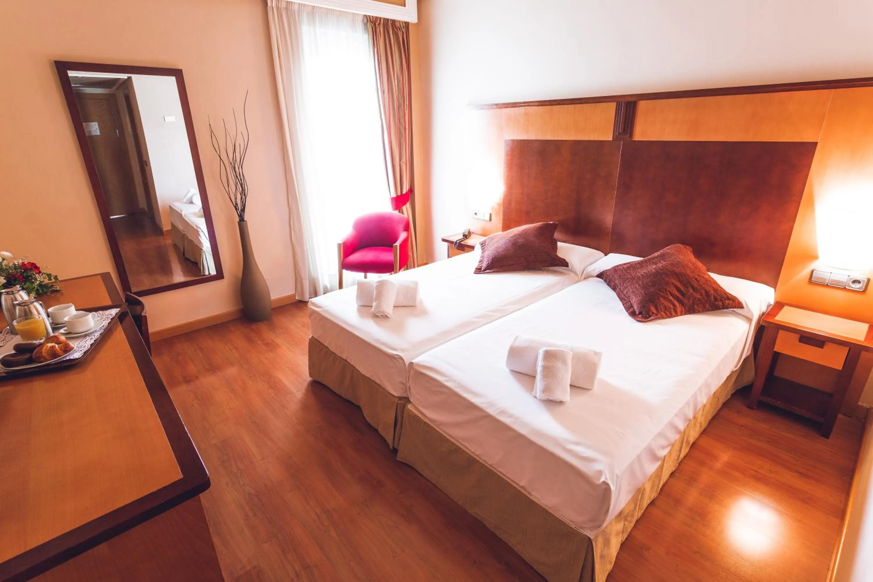 People, Bed in Hotel Bardo Recoletos Coco