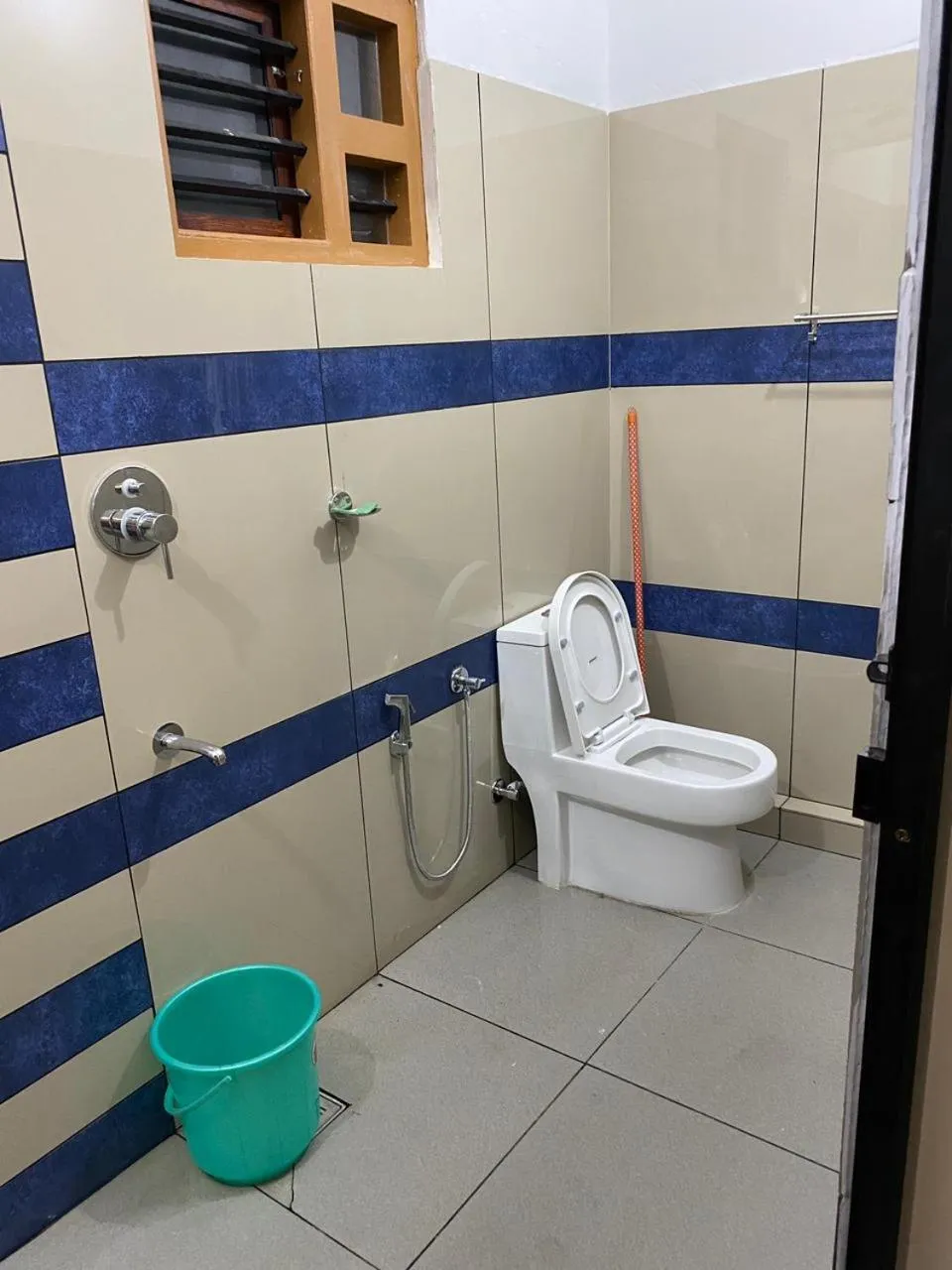 Toilet in HOLLYWOOD Rooms