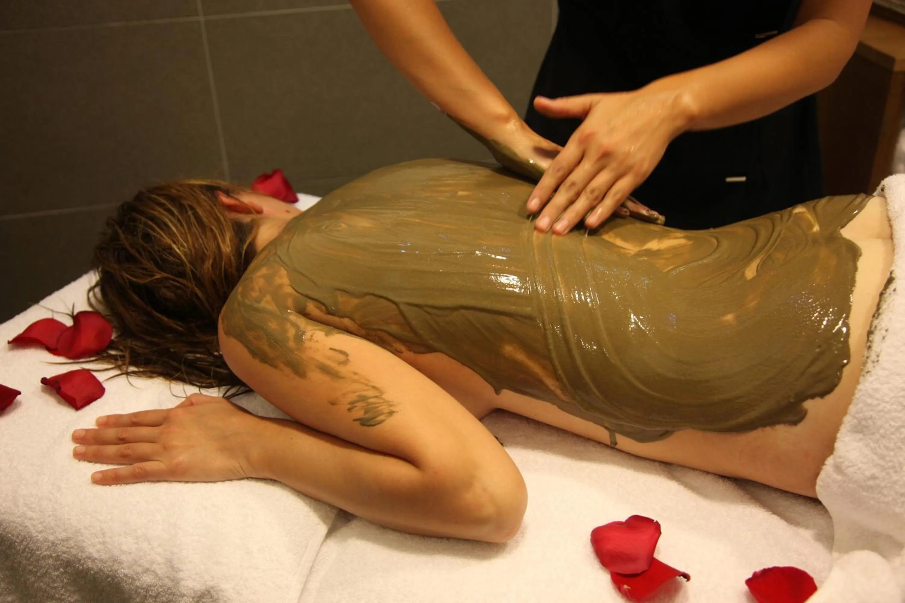 Massage in Apartamentos Las Sirenas