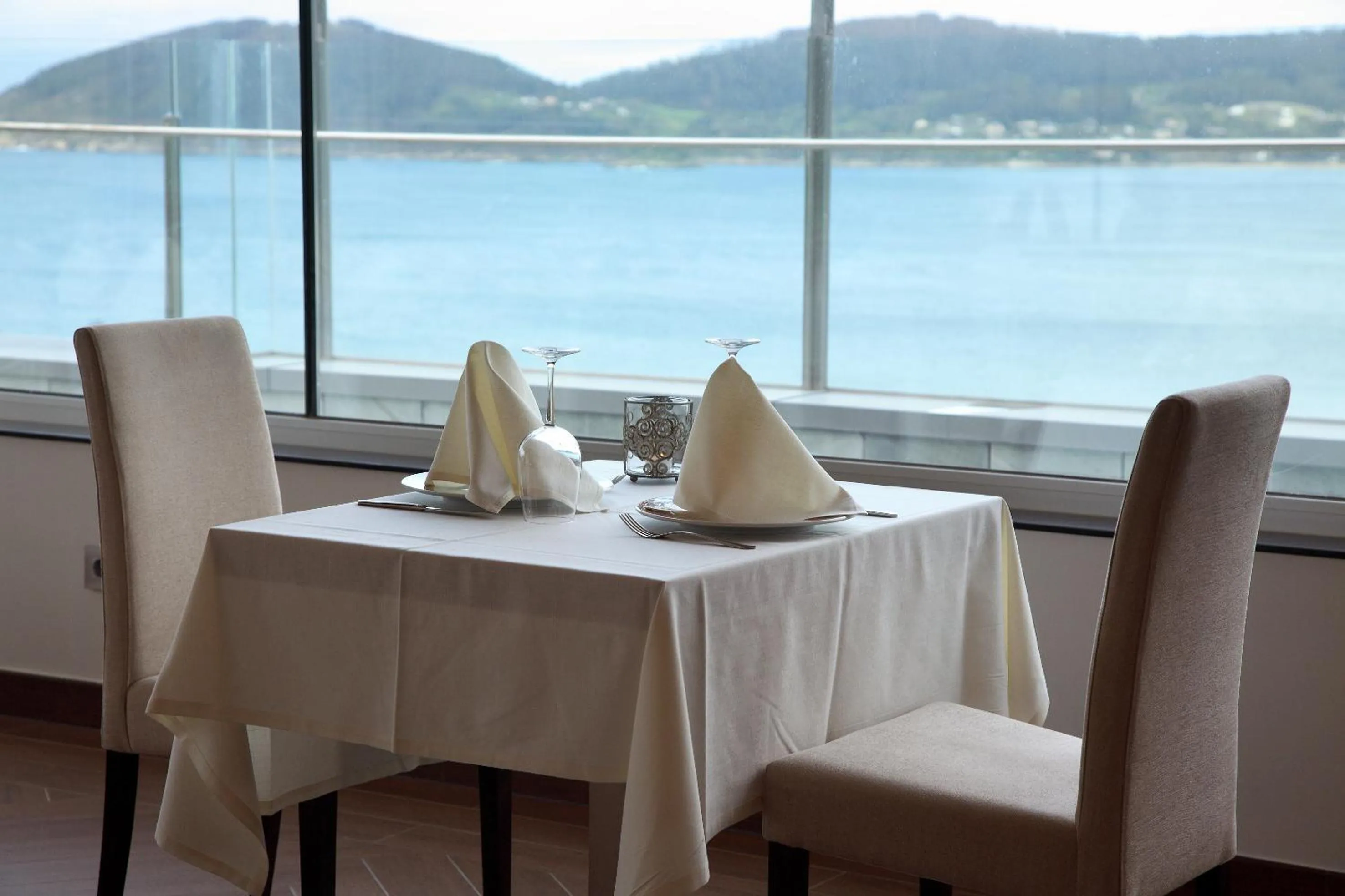 Restaurant/places to eat in Apartamentos Las Sirenas