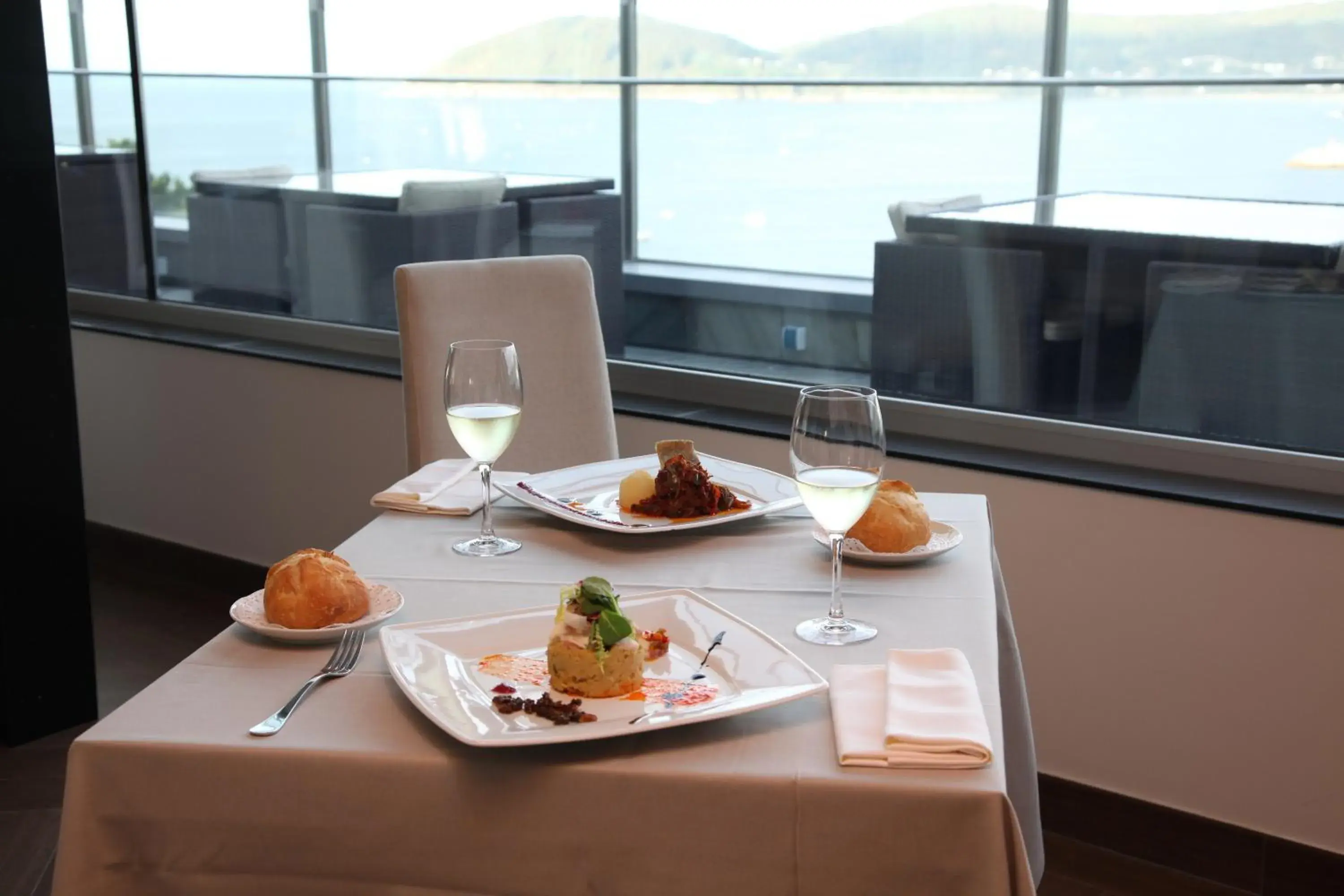 Restaurant/places to eat in Apartamentos Las Sirenas Restaurant/places to eat in Apartamentos Las Sirenas