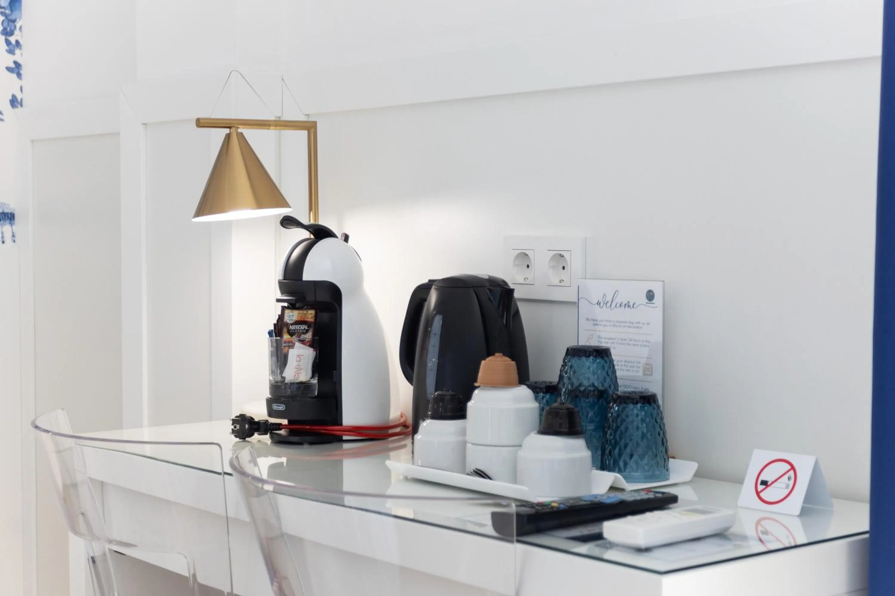 Coffee/tea facilities in Venecia Plaza Centro