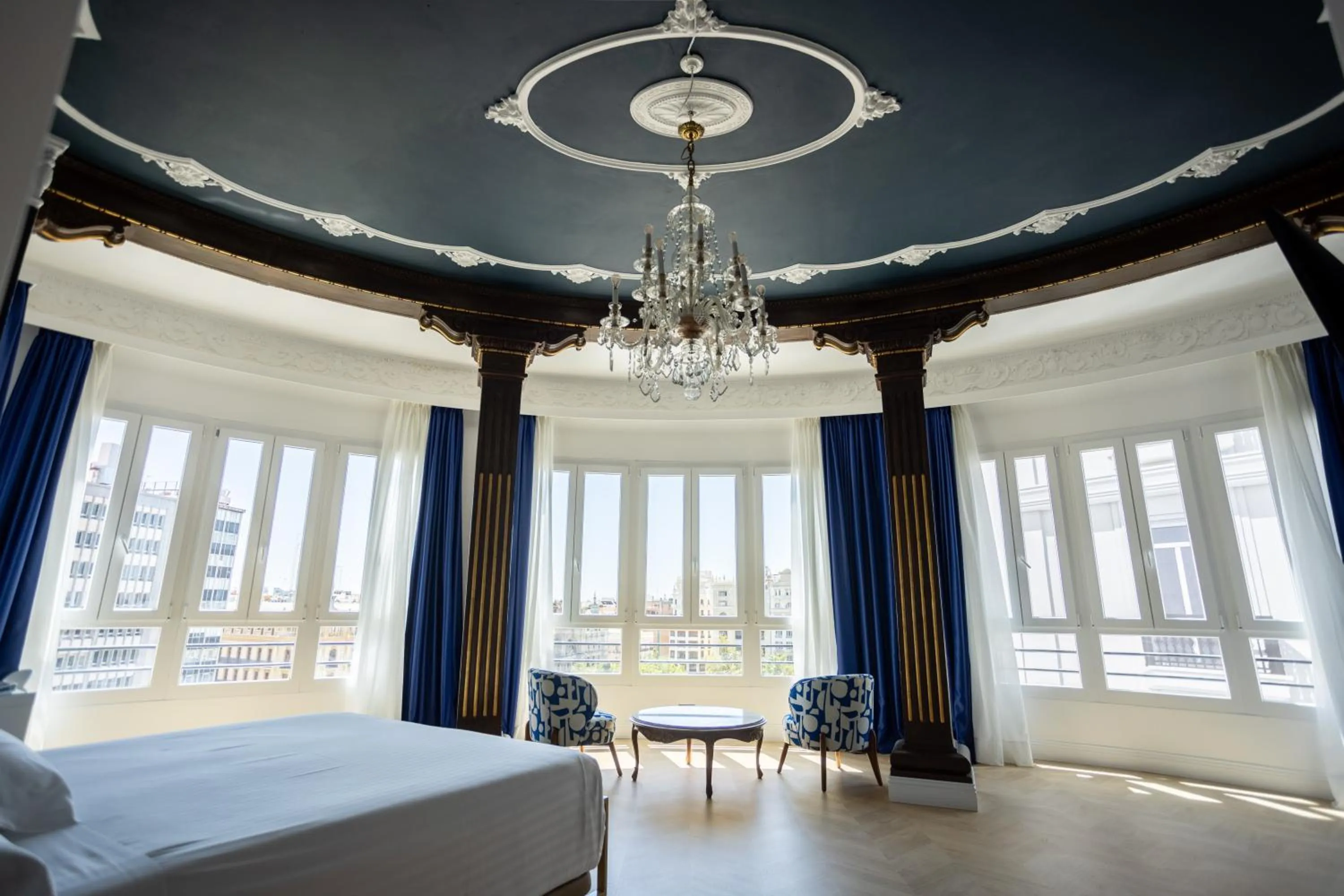 Photo of the whole room, Bed in Venecia Plaza Centro