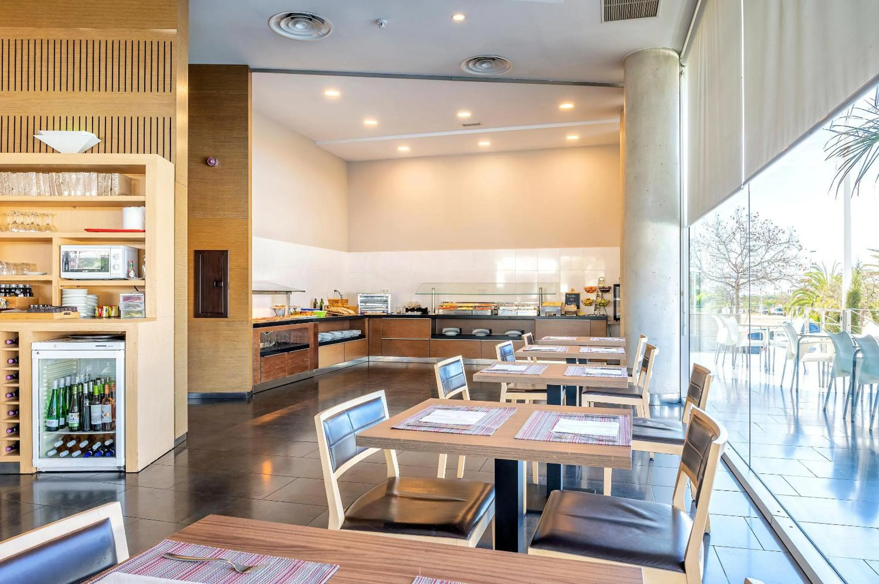 Restaurant/places to eat in Port Elche