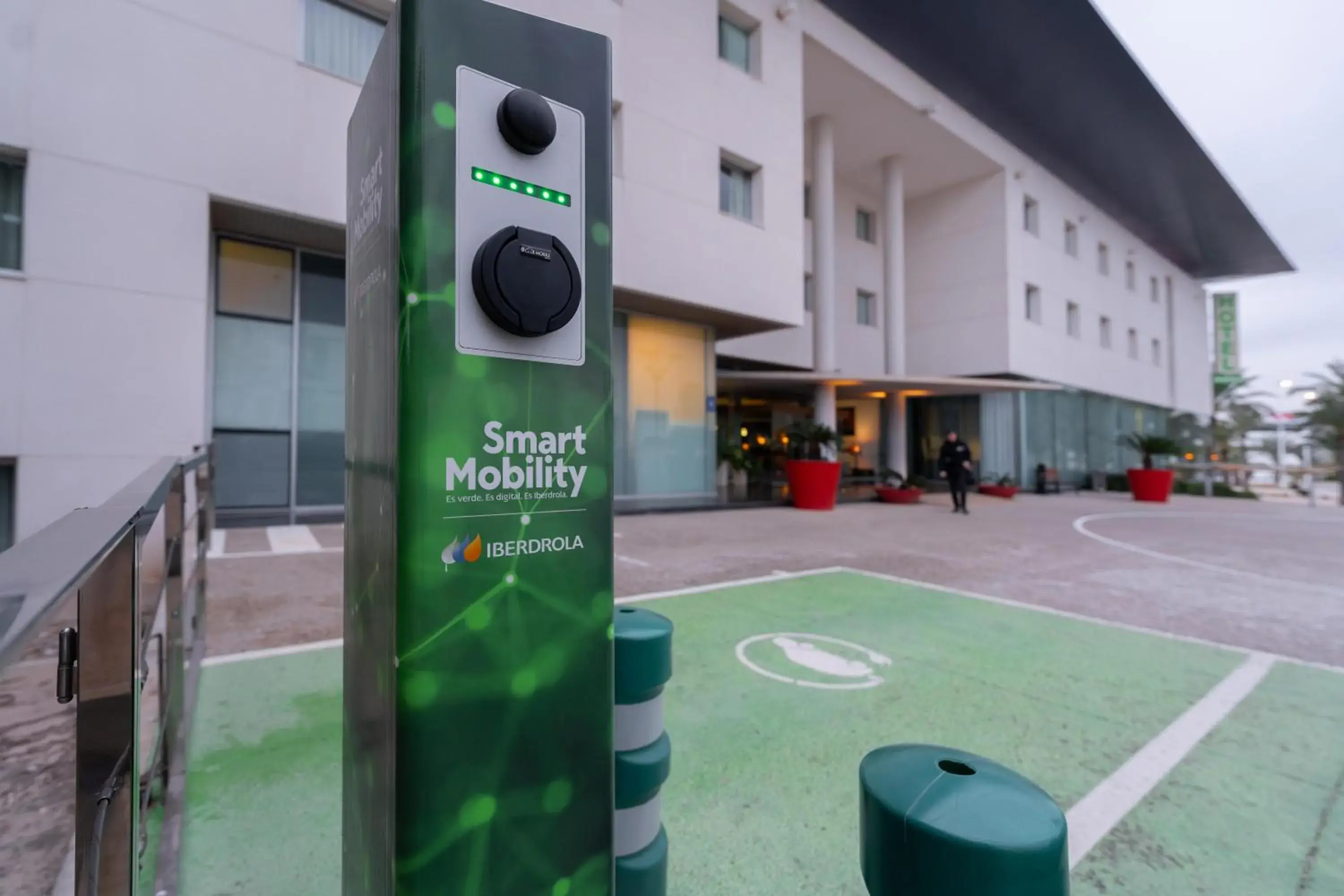 Property building in Port Elche Property building in Port Elche