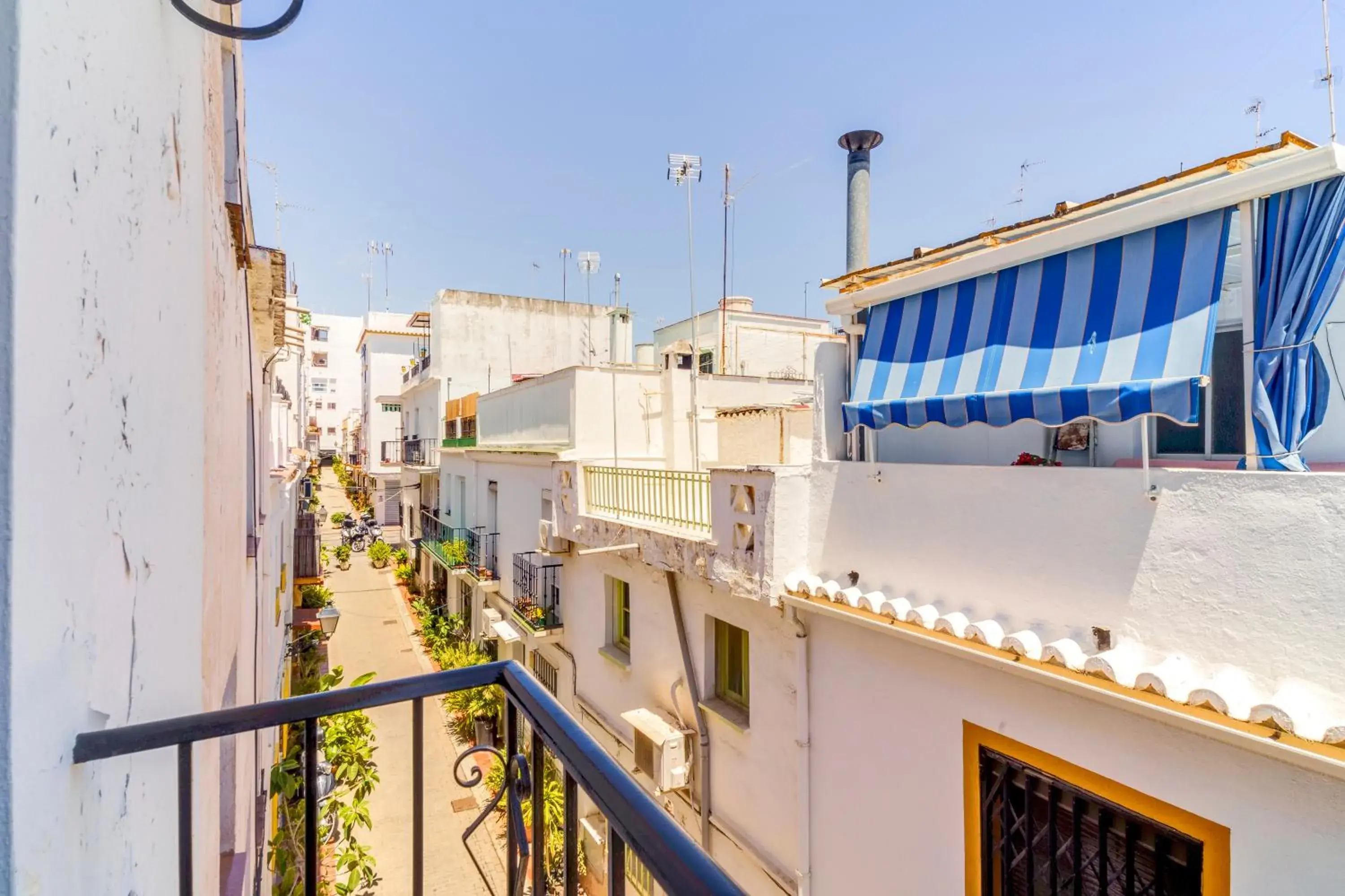 Twin Room in SL Marbella Twin Room in SL Marbella