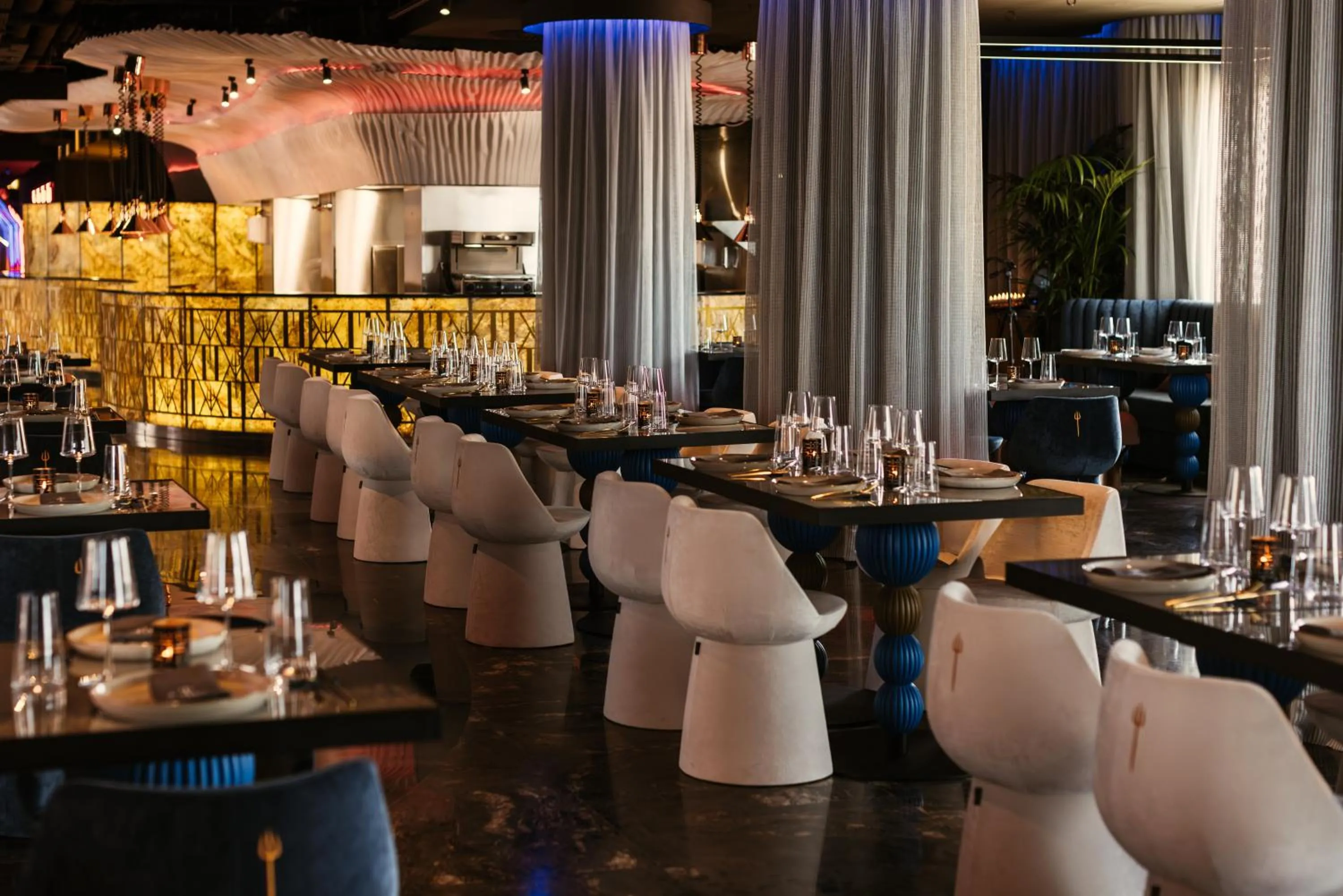 Restaurant/places to eat in The Unexpected Ibiza Hotel - Ushuaïa Club entrance included