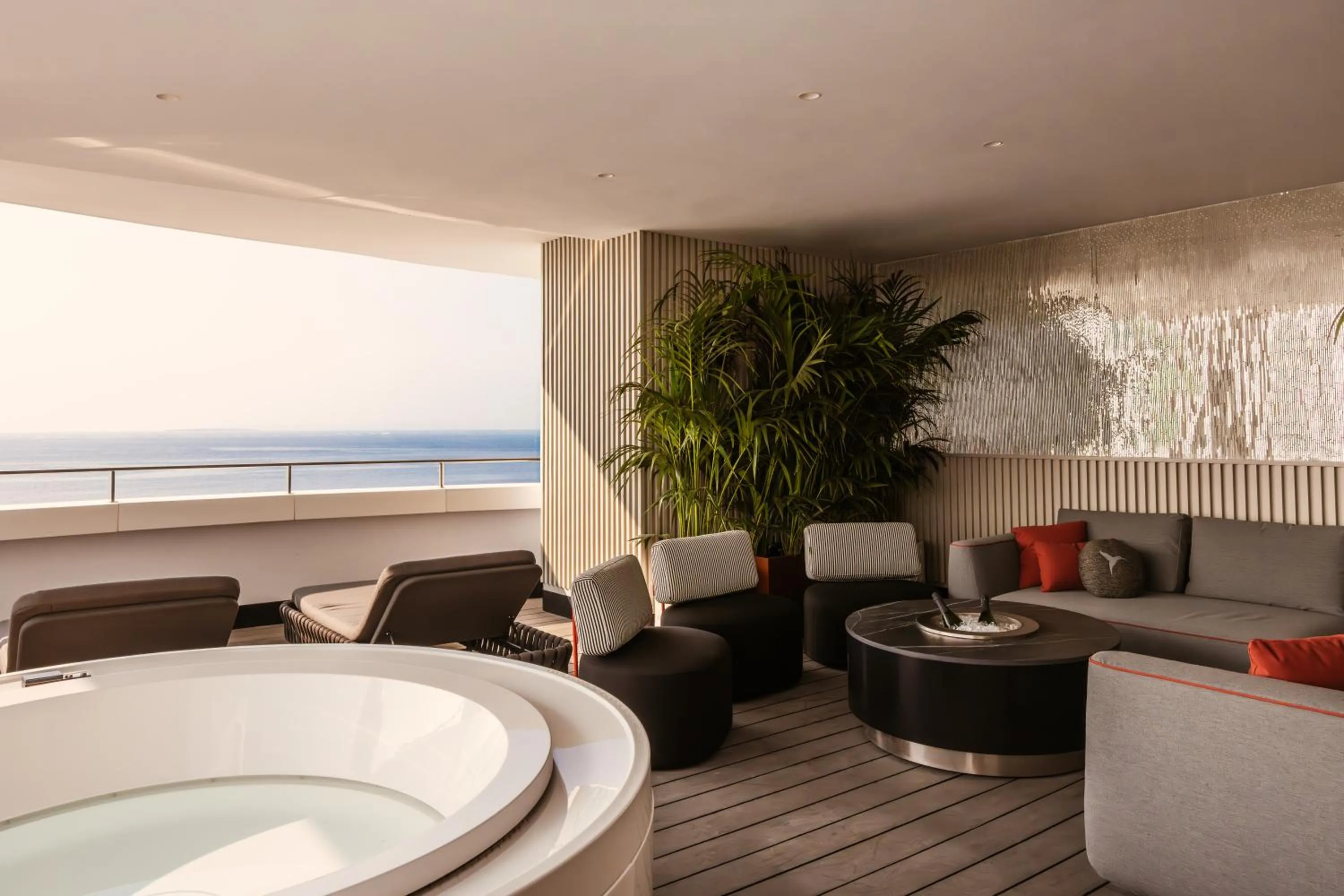 Hot Tub in The Unexpected Ibiza Hotel - Ushuaïa Club entrance included