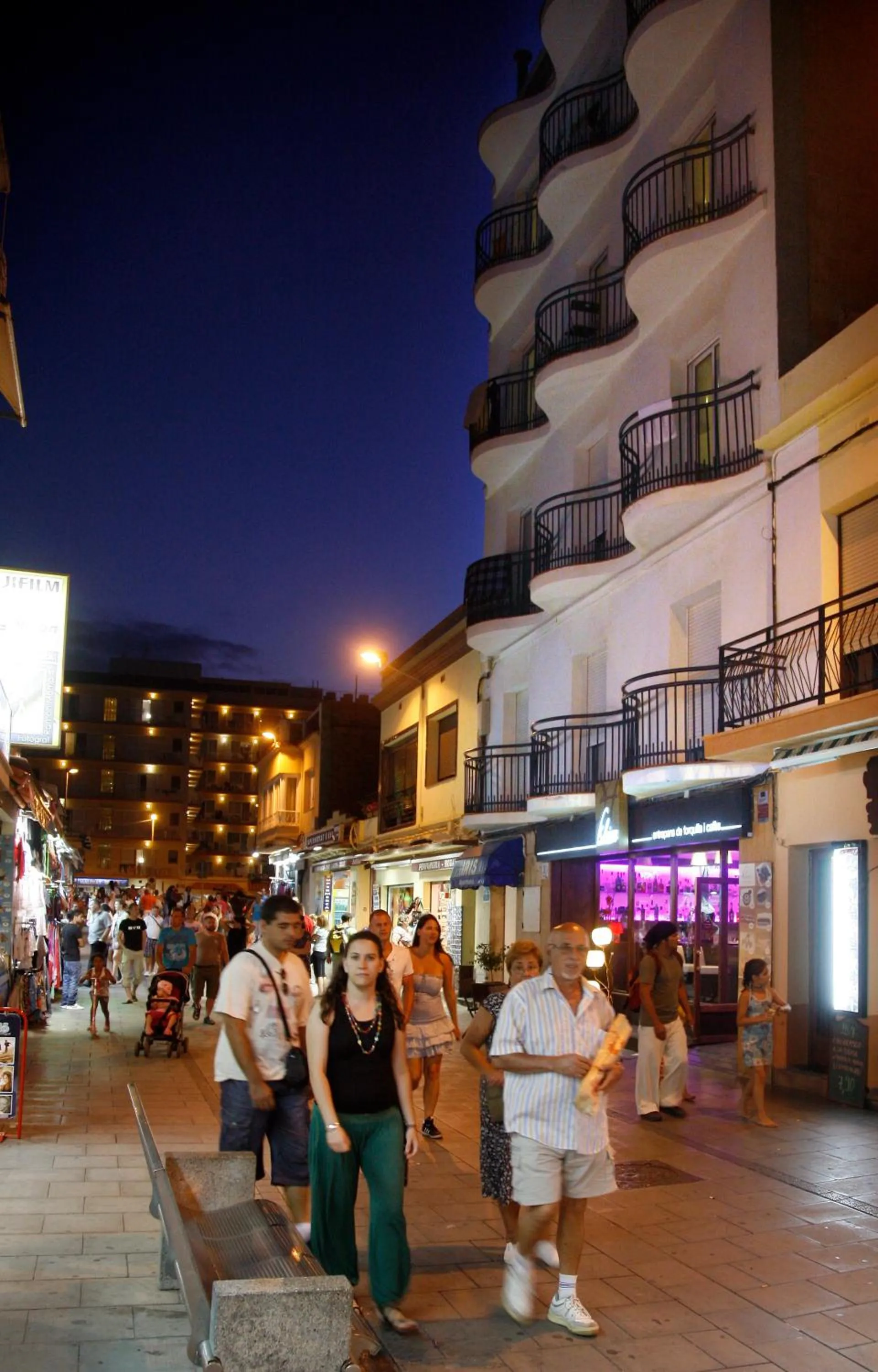 Area and facilities in Aparthotel Iris