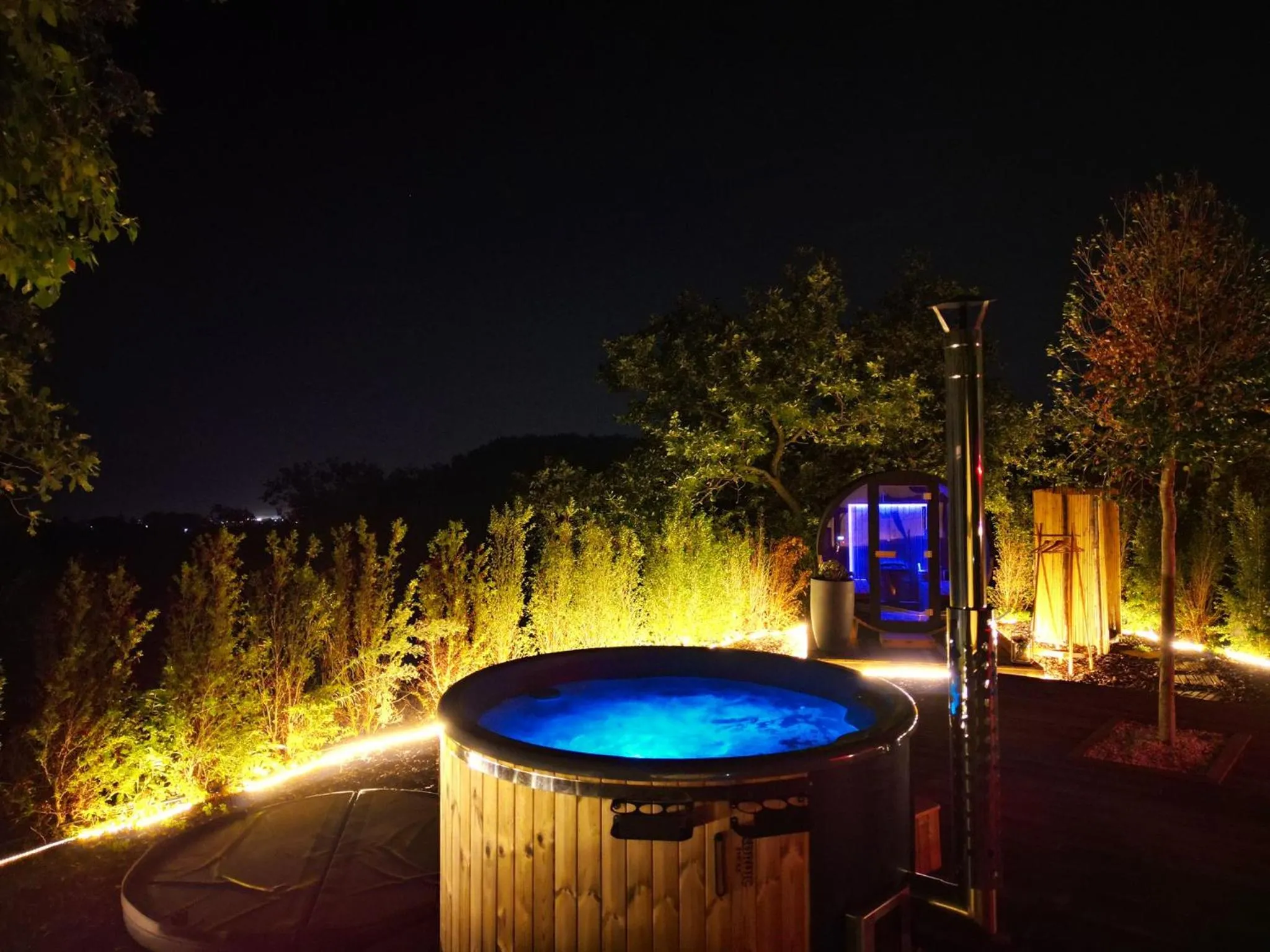 Hot Tub in Bubble Glamping Sicily