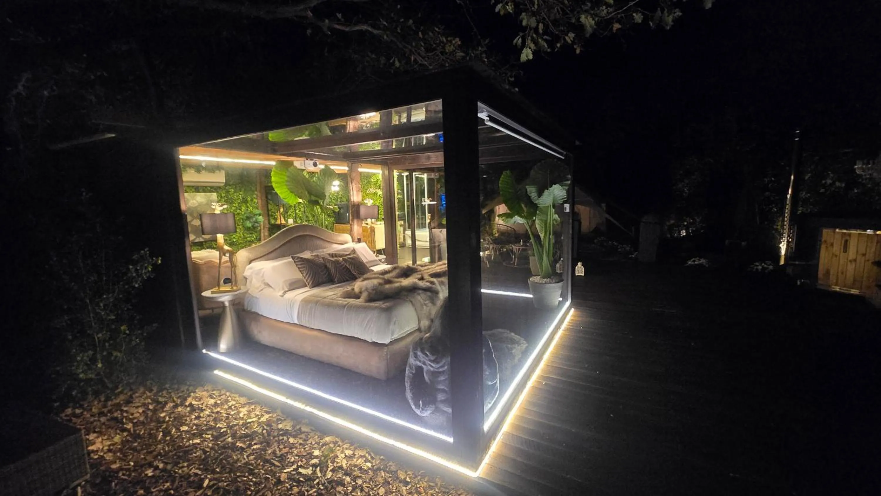 Photo of the whole room in Bubble Glamping Sicily