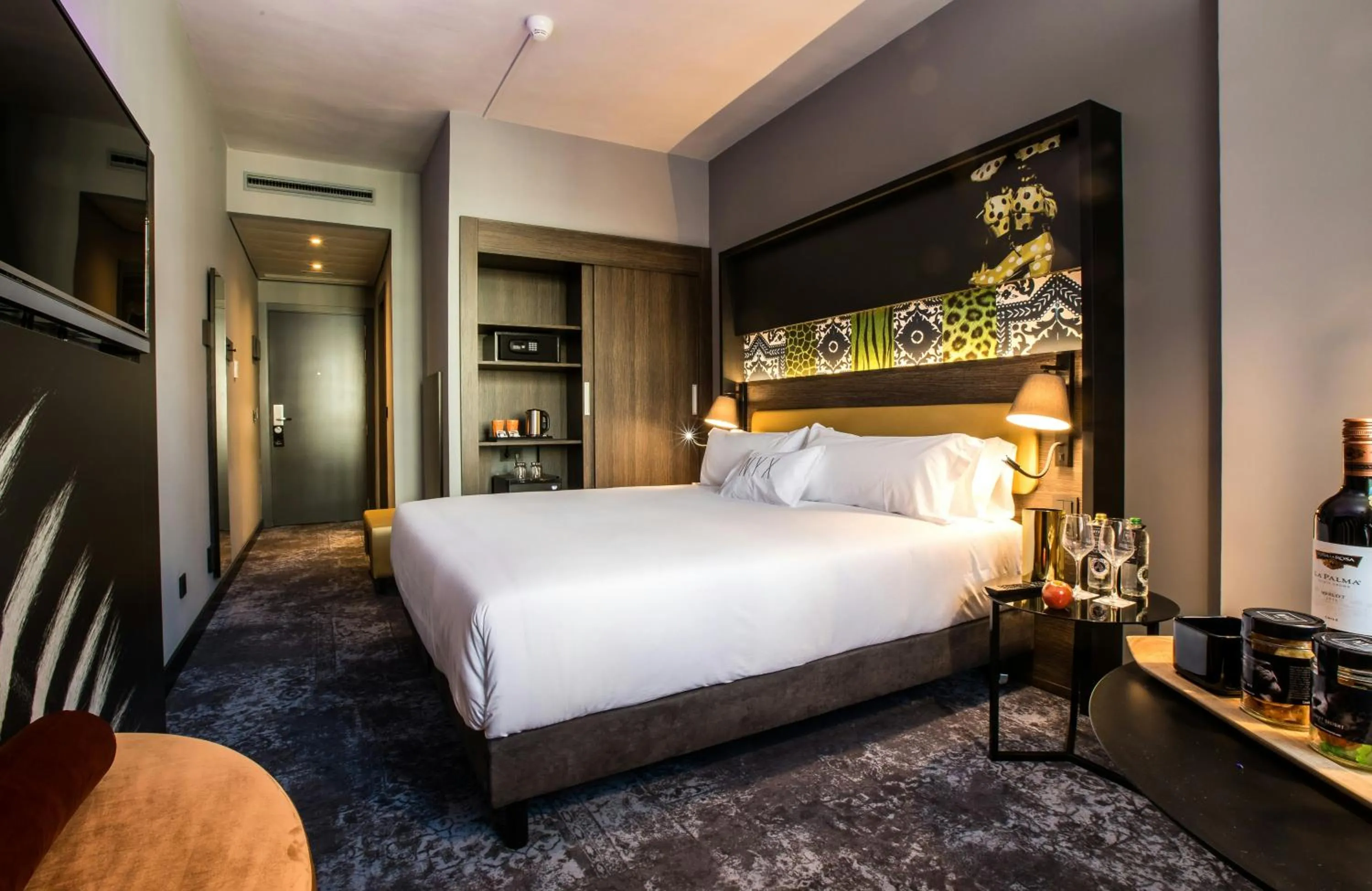 Photo of the whole room, Bed in NYX Hotel Madrid by Leonardo Hotels