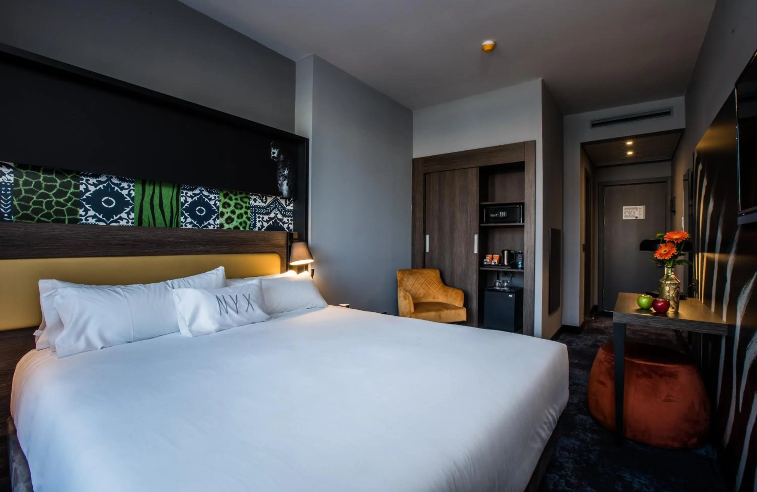 Photo of the whole room, Bed in NYX Hotel Madrid by Leonardo Hotels