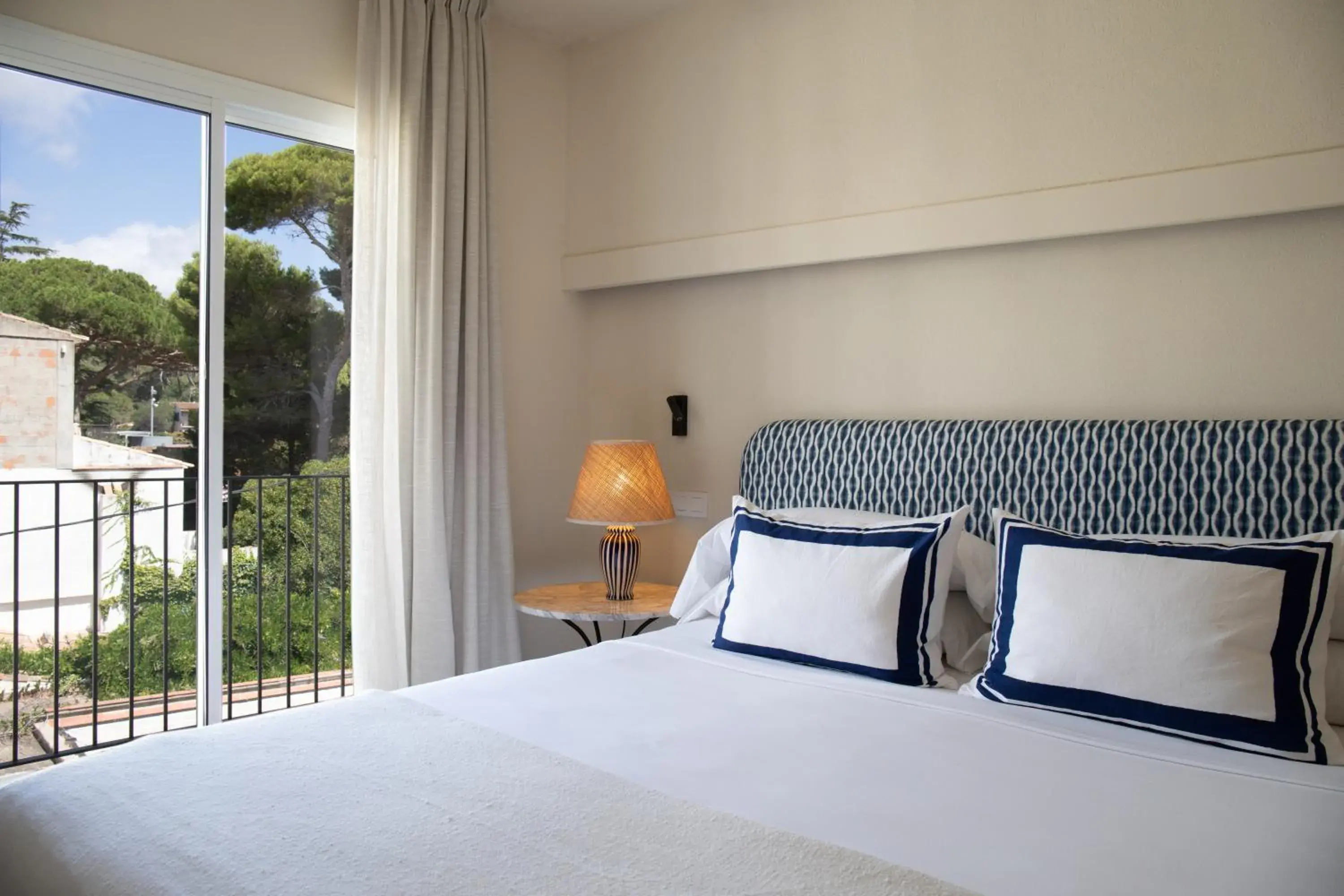 Double Room in Hotel Isabella's Llafranc Double Room in Hotel Isabella's Llafranc