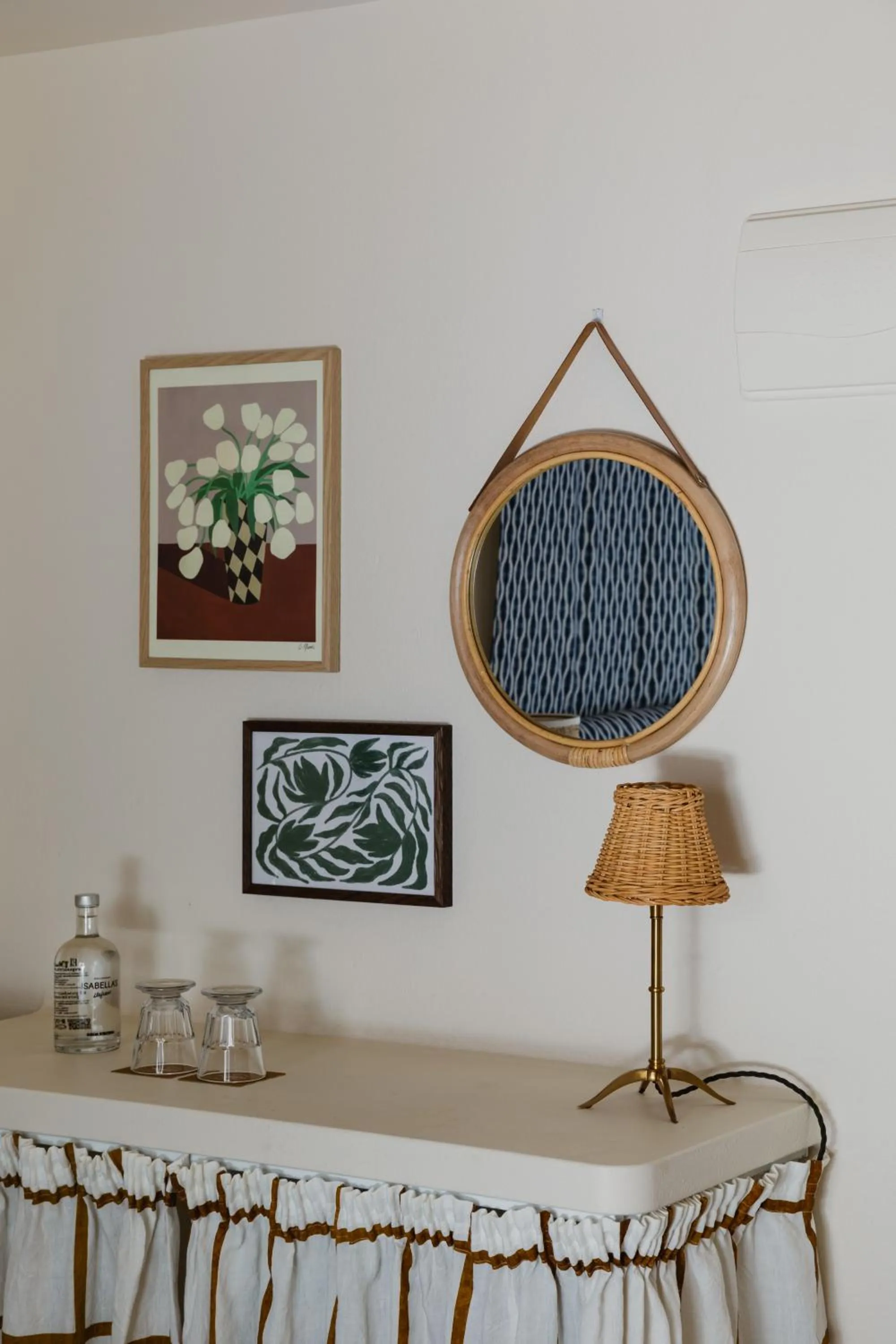 Decorative detail in Hotel Isabella's Llafranc