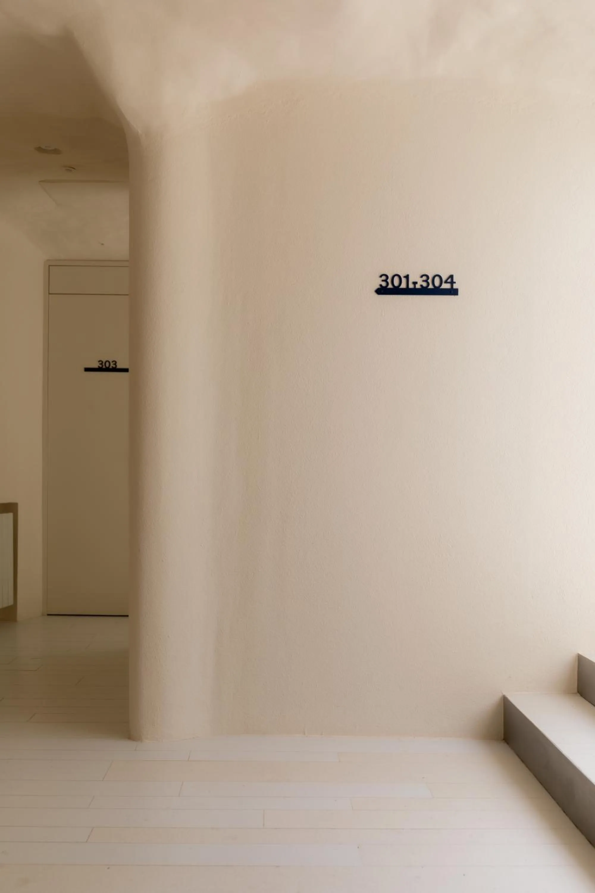 Decorative detail in Hotel Isabella's Llafranc