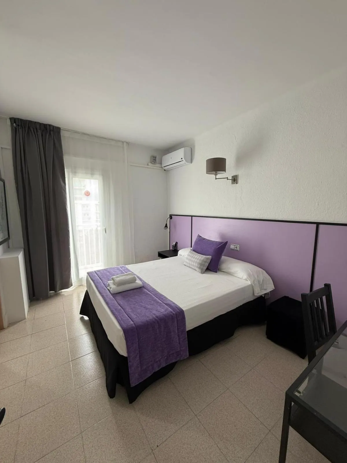 Photo of the whole room, Bed in Hotel Teide