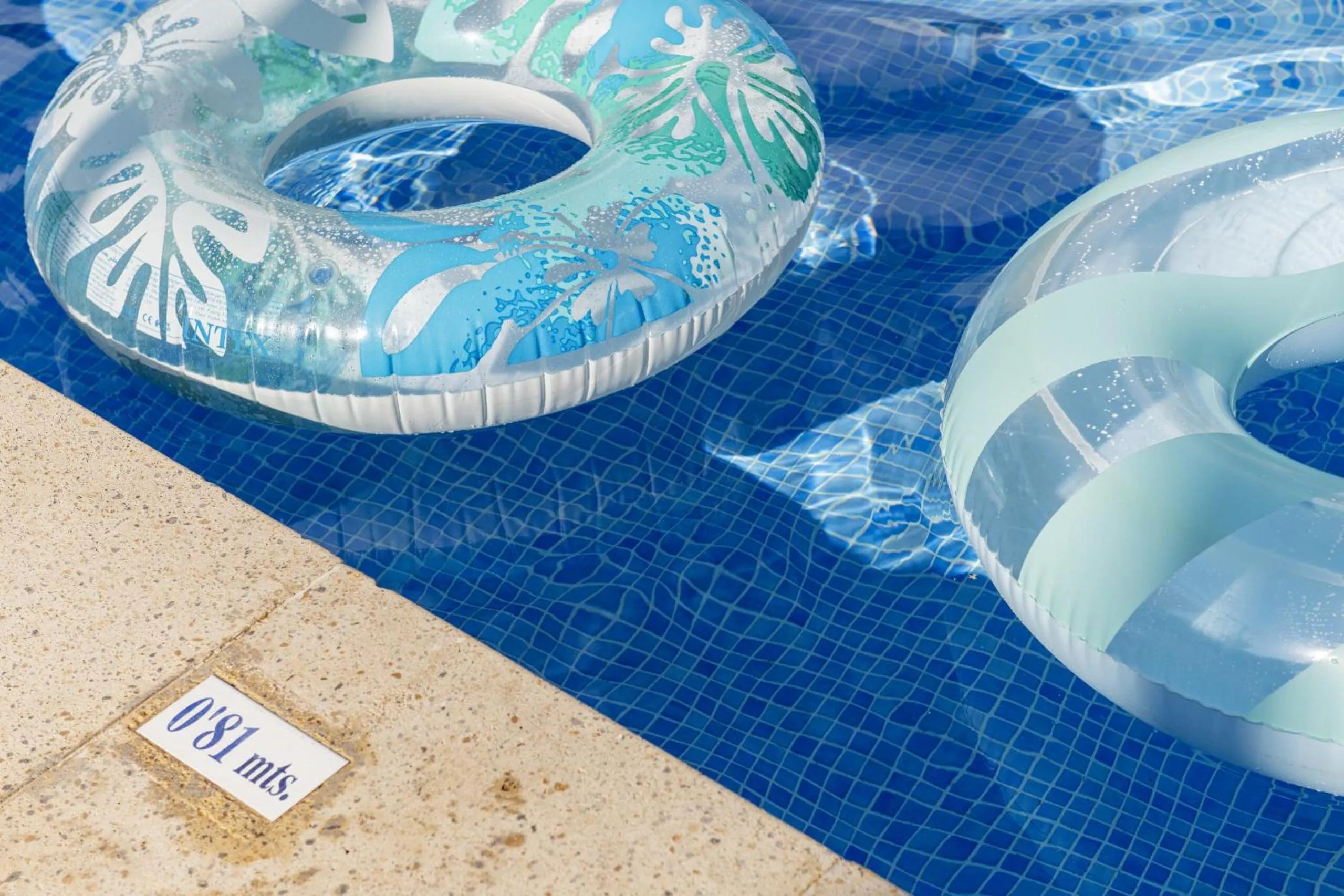 Swimming pool in Suites ROC Portonova