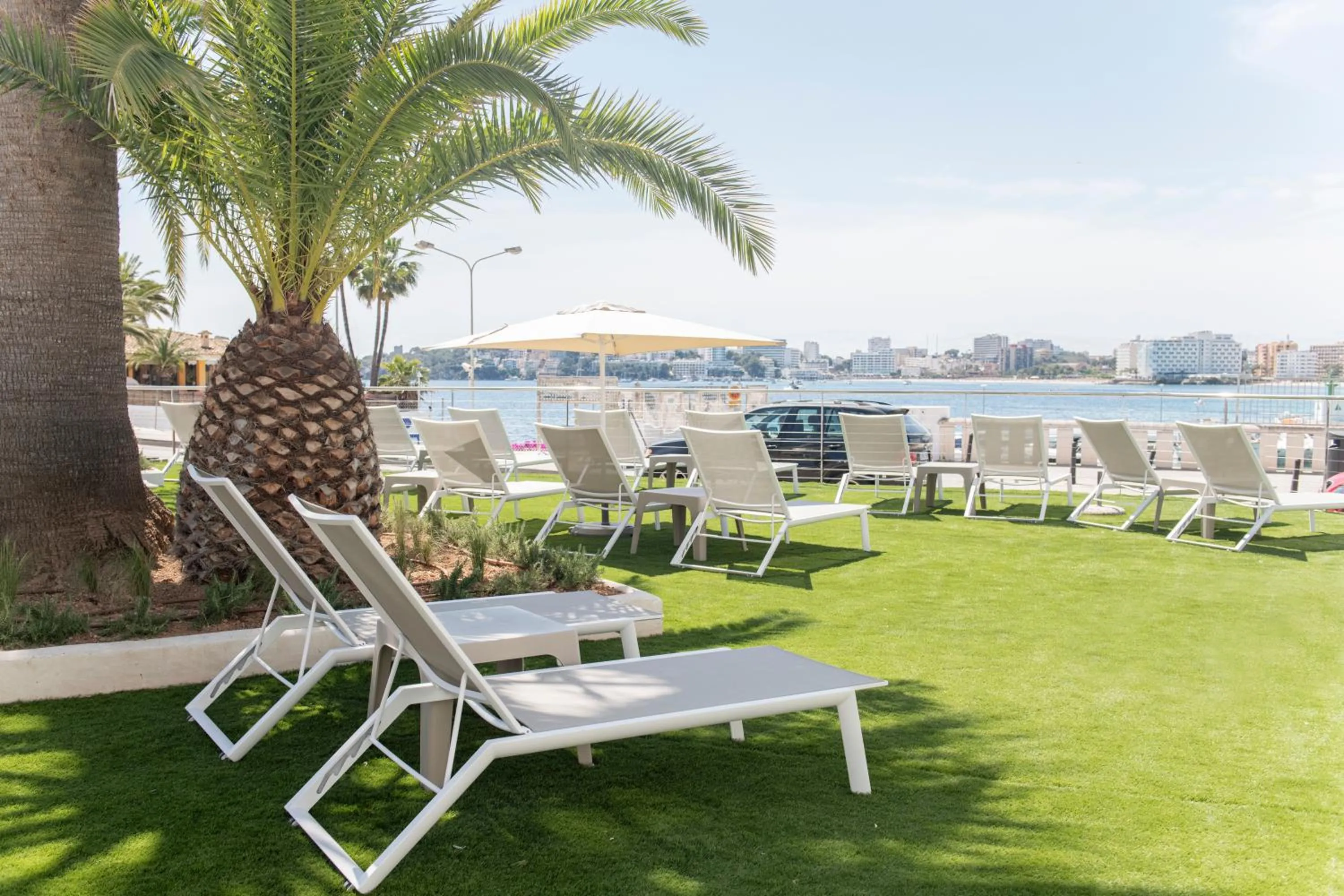 Beach in Suites ROC Portonova