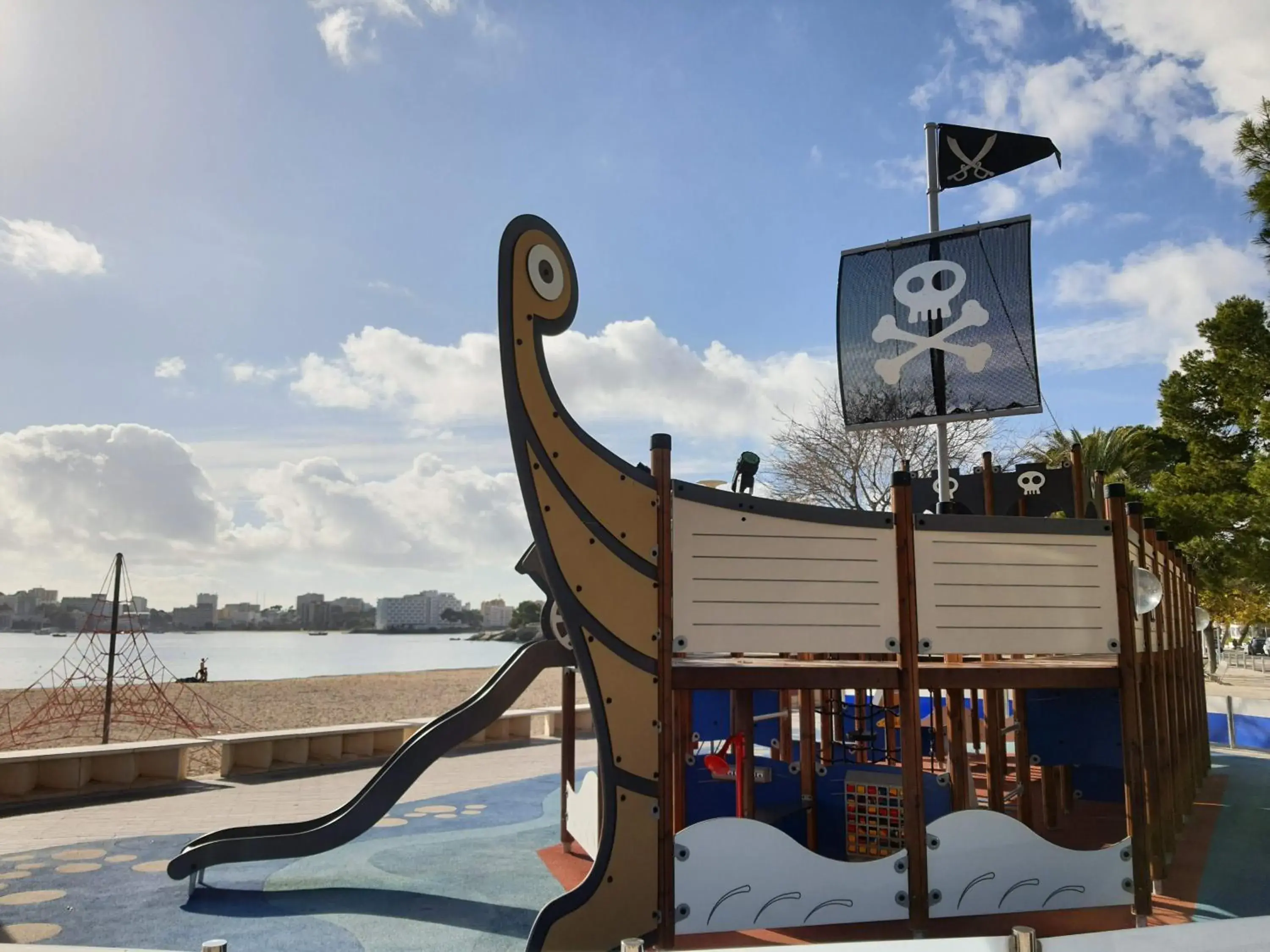 Beach in Roc Portonova Apartaments Beach in Roc Portonova Apartaments