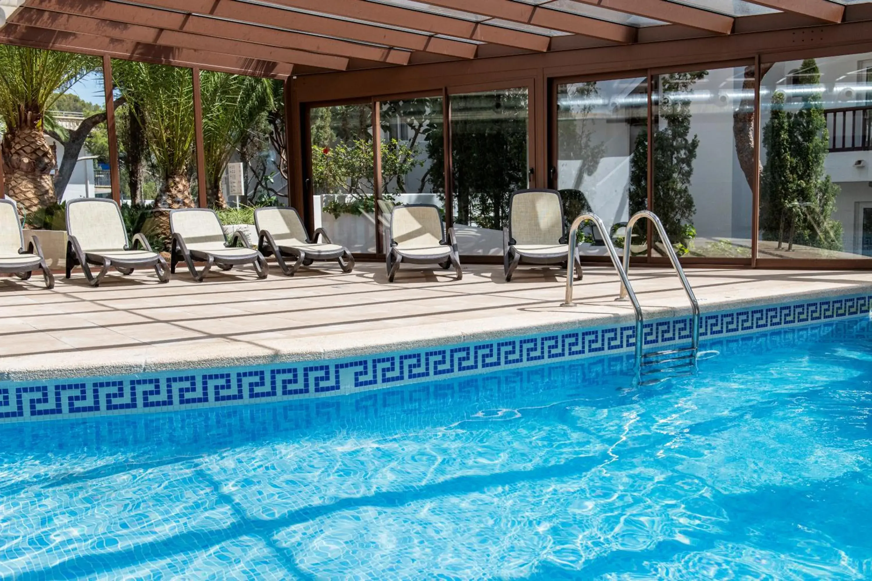 Swimming pool in Hotel ROC Illetas & SPA Swimming pool in Hotel ROC Illetas & SPA