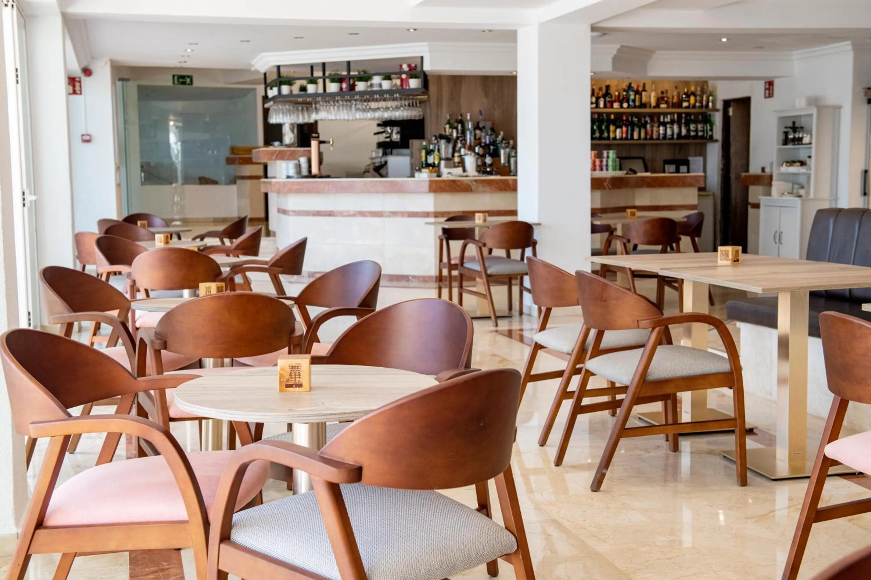 Lounge or bar in Hotel ROC Illetas & SPA