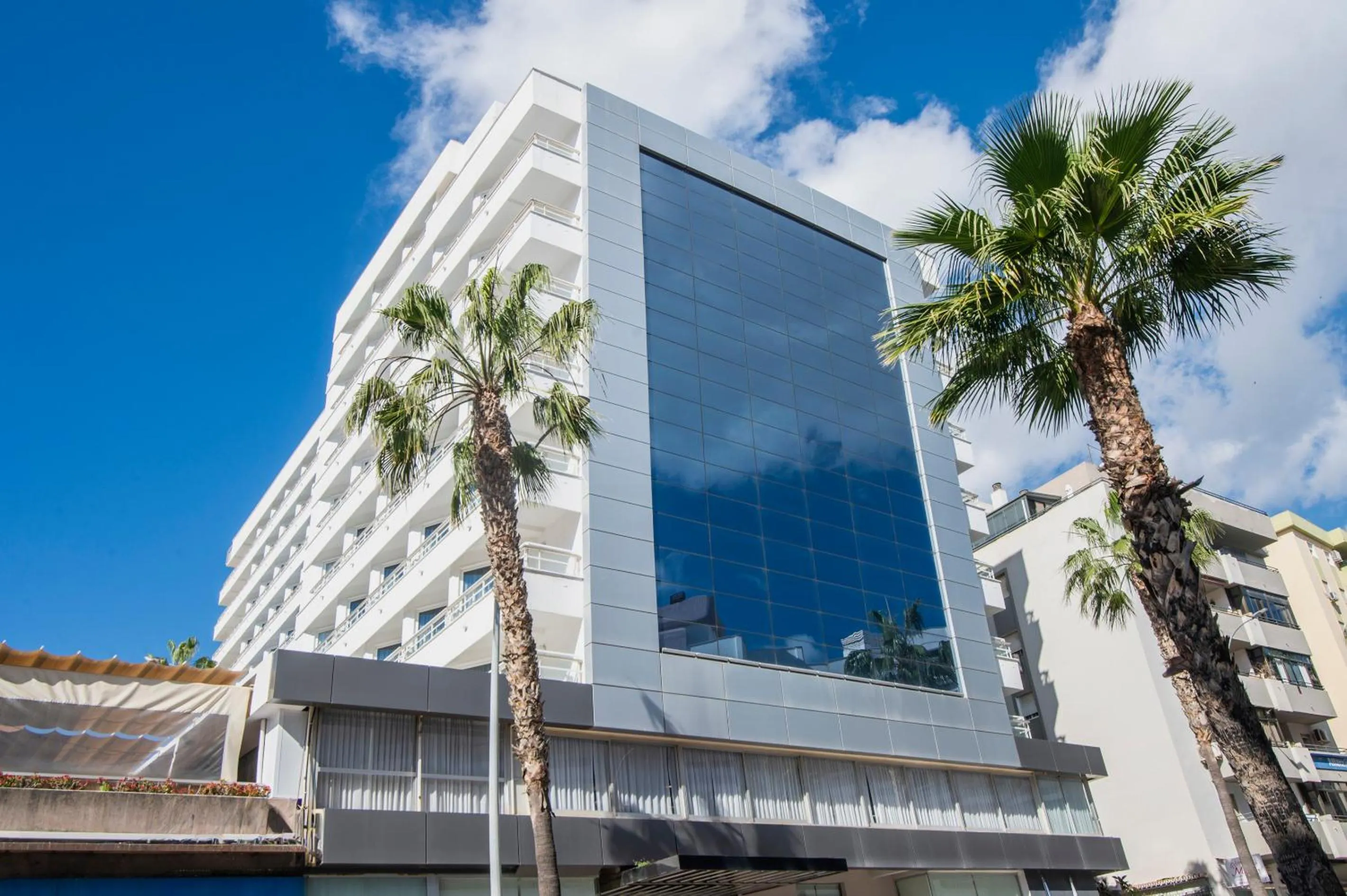 Facade/entrance in Hotel Costa Málaga - Adults Recommended - by Pierre & Vacances