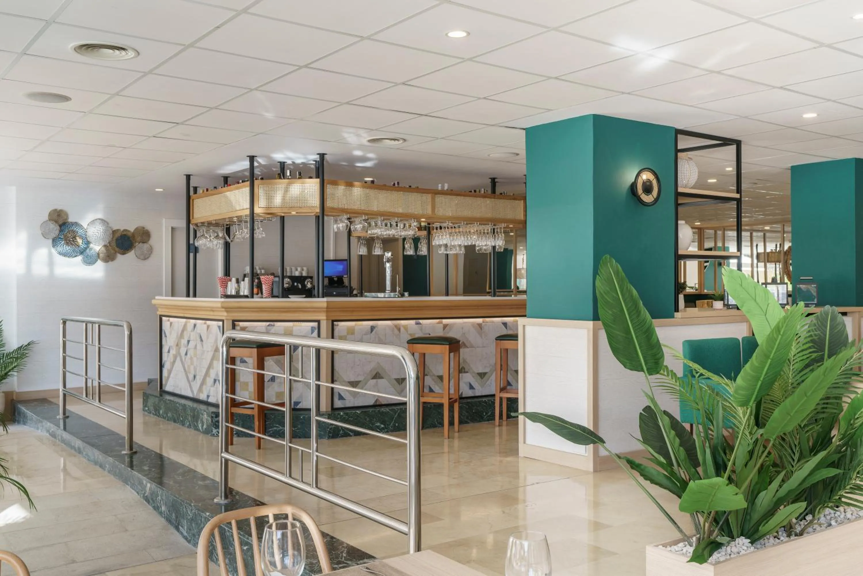 Lounge or bar in Hotel Costa Málaga - Adults Recommended - by Pierre & Vacances