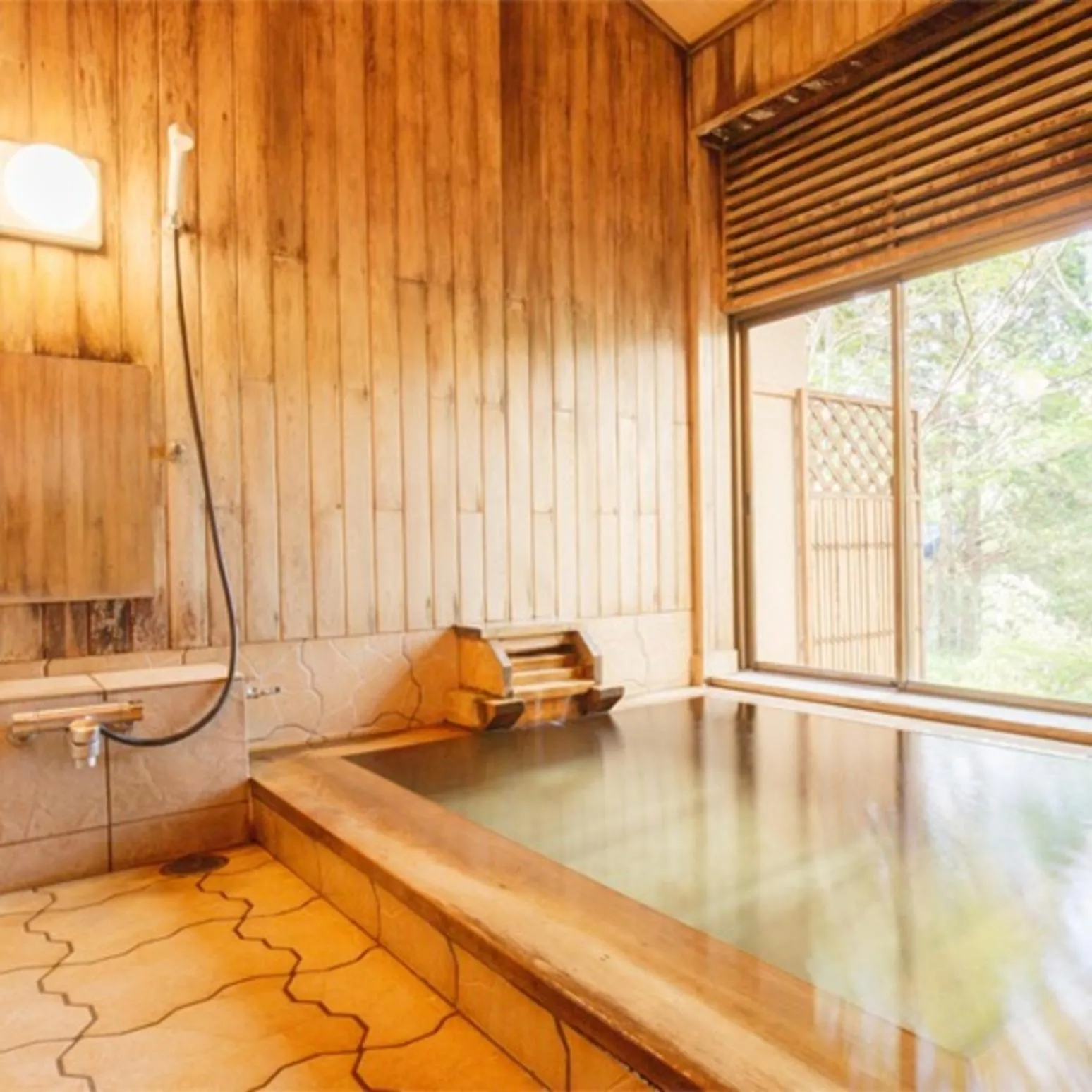 Hot Spring Bath in Watari Onsen Bettei-Kaede