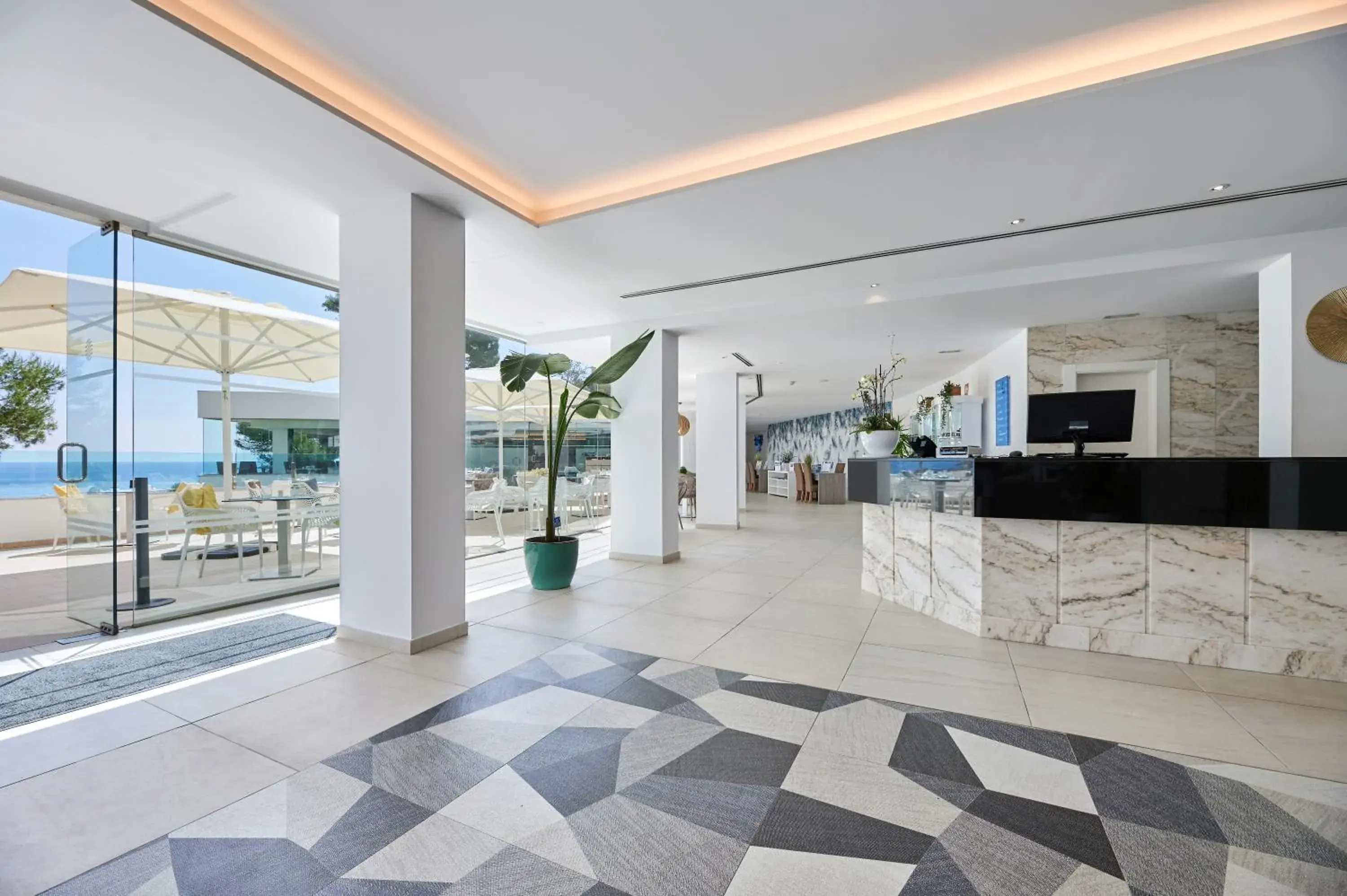 Lobby or reception in AluaSoul Carolina - Adults Only Lobby or reception in AluaSoul Carolina - Adults Only