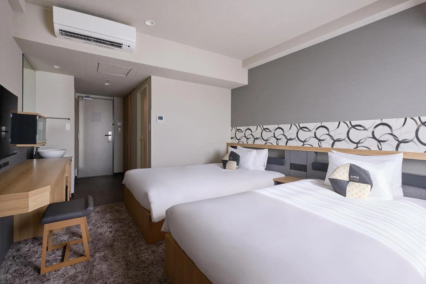 Photo of the whole room, Bed in OMO Kansai Airport by Hoshino Resorts