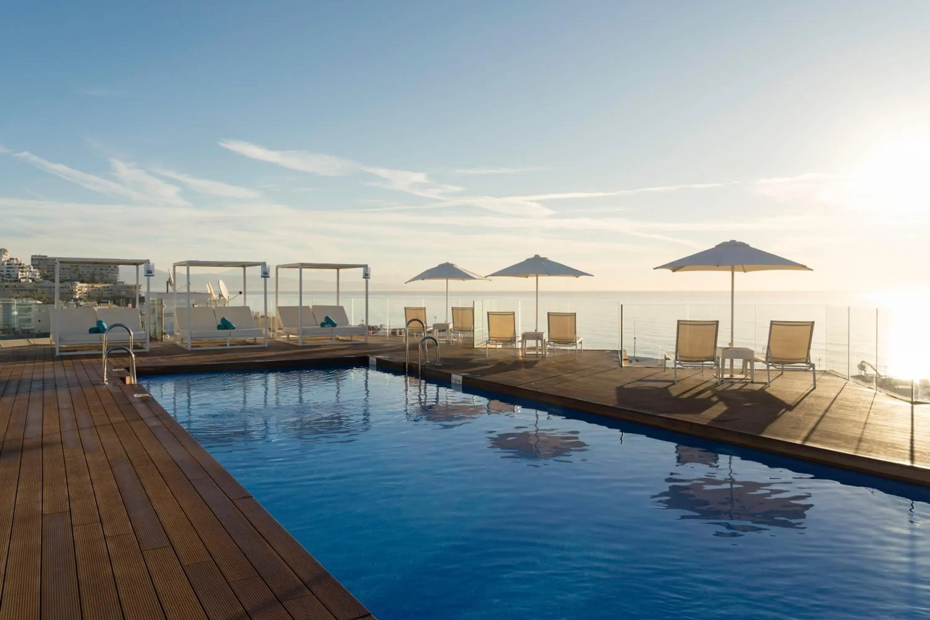 Swimming pool in Aluasun Lago Rojo - Adults recommended Swimming pool in Aluasun Lago Rojo - Adults recommended