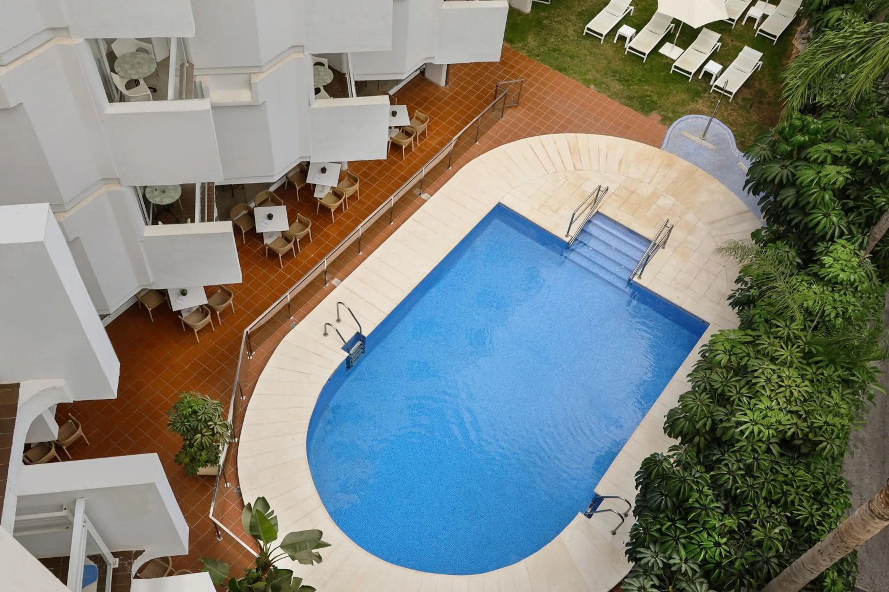 Swimming pool in Aluasun Lago Rojo - Adults recommended