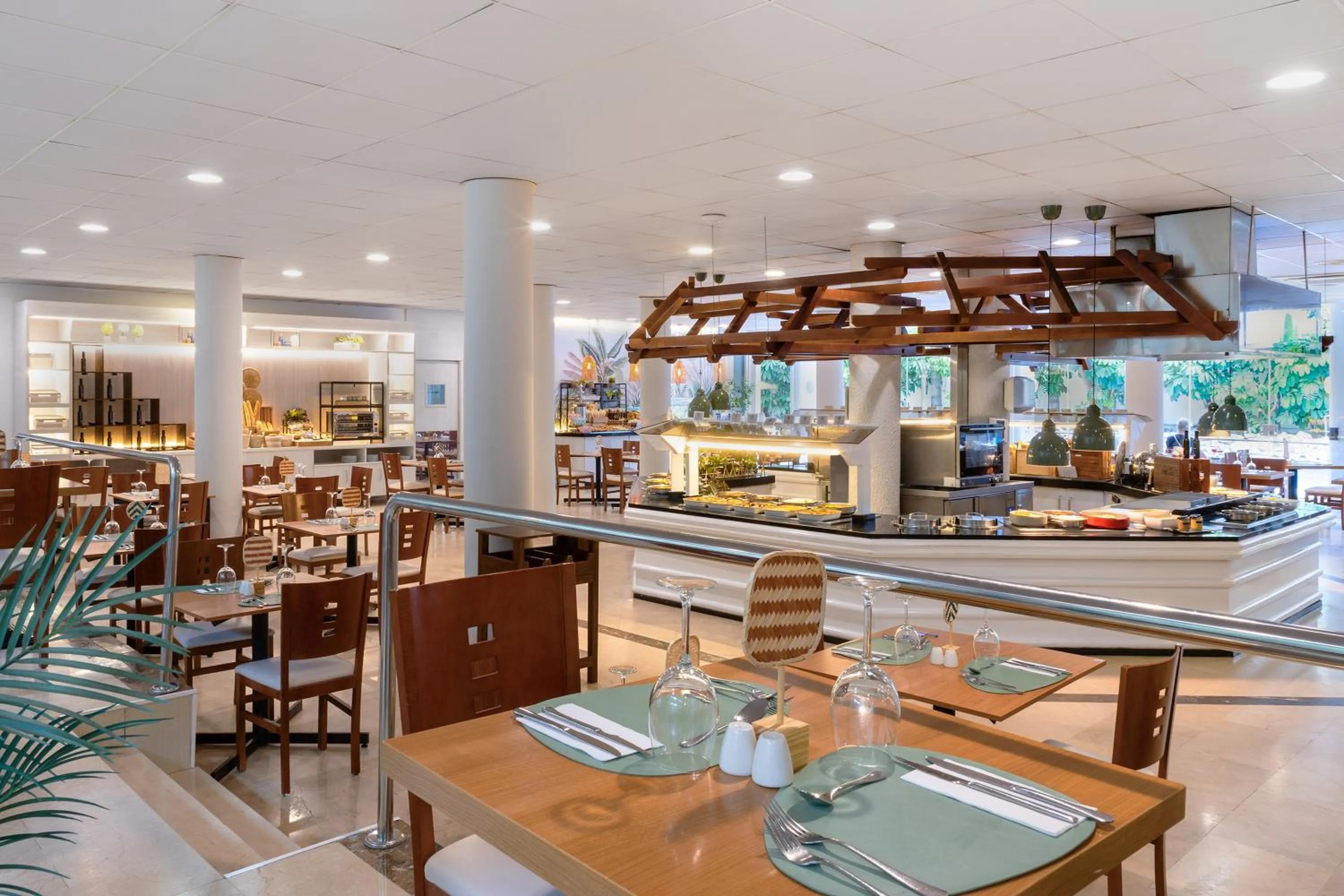 Restaurant/places to eat in Aluasun Lago Rojo - Adults recommended