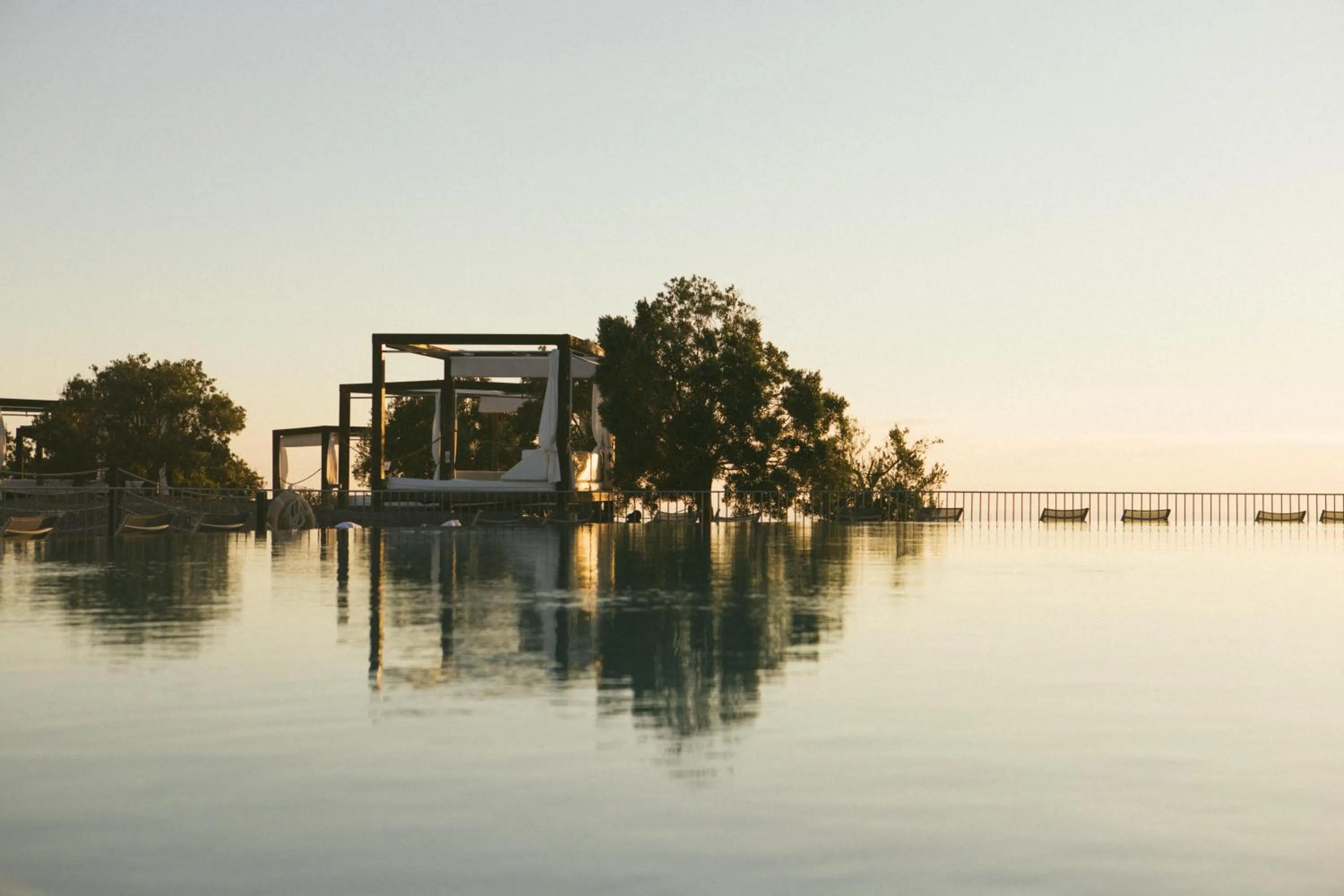 Solarium in Salobre Hotel Resort & Serenity