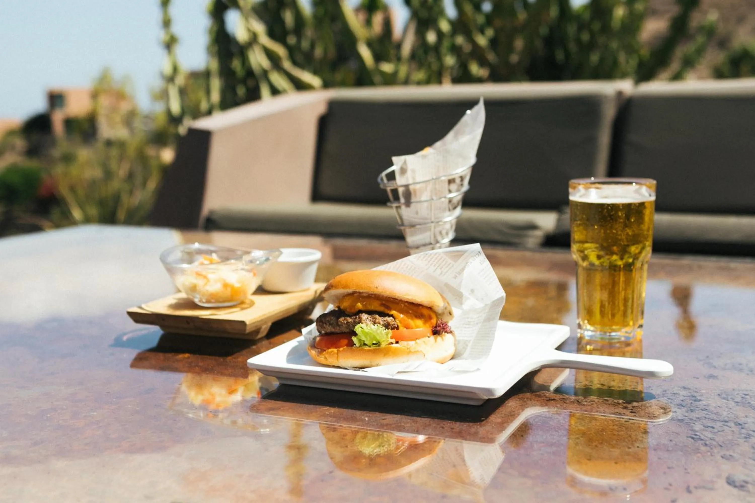 Restaurant/places to eat in Salobre Hotel Resort & Serenity