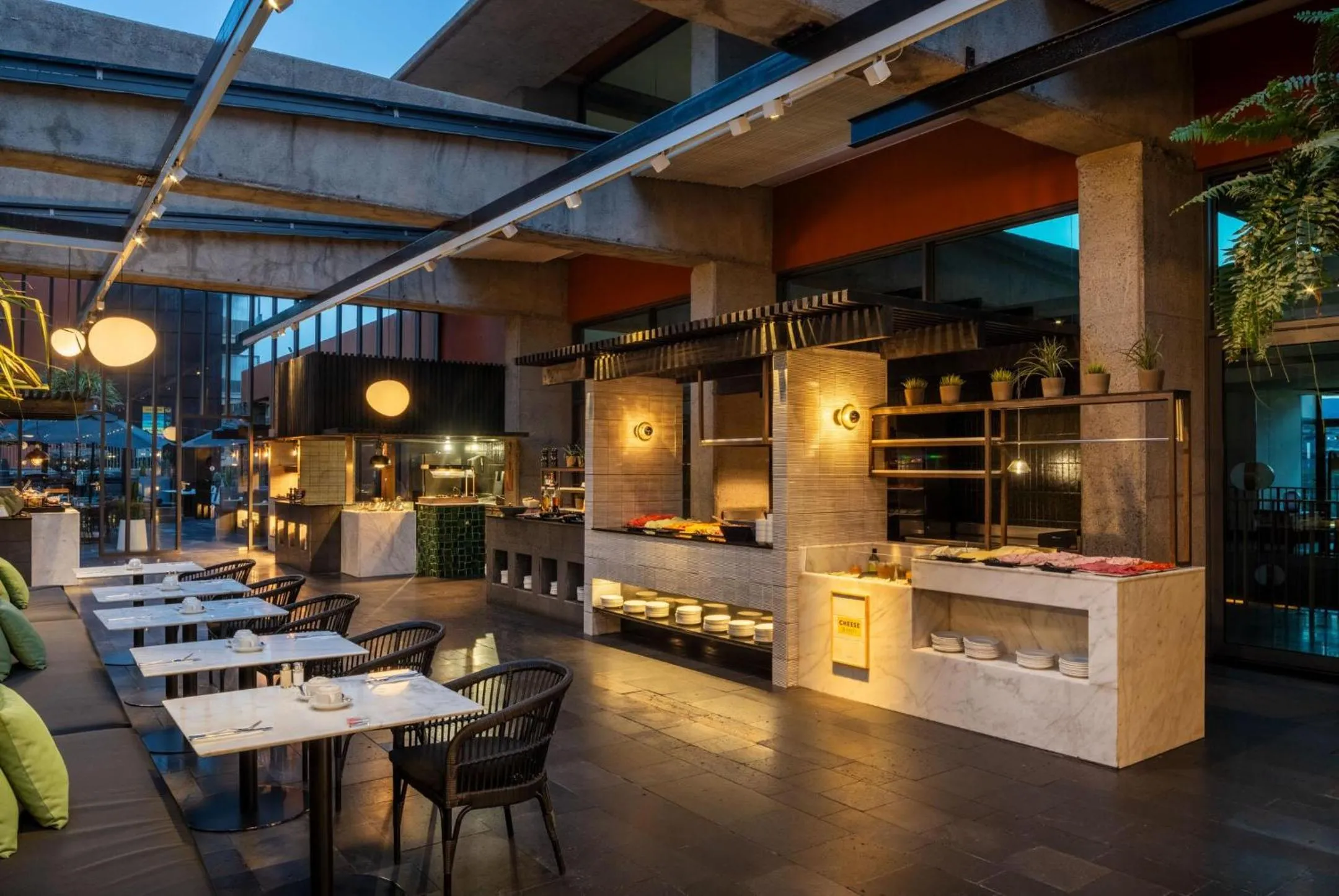 Restaurant/places to eat in Salobre Hotel Resort & Serenity