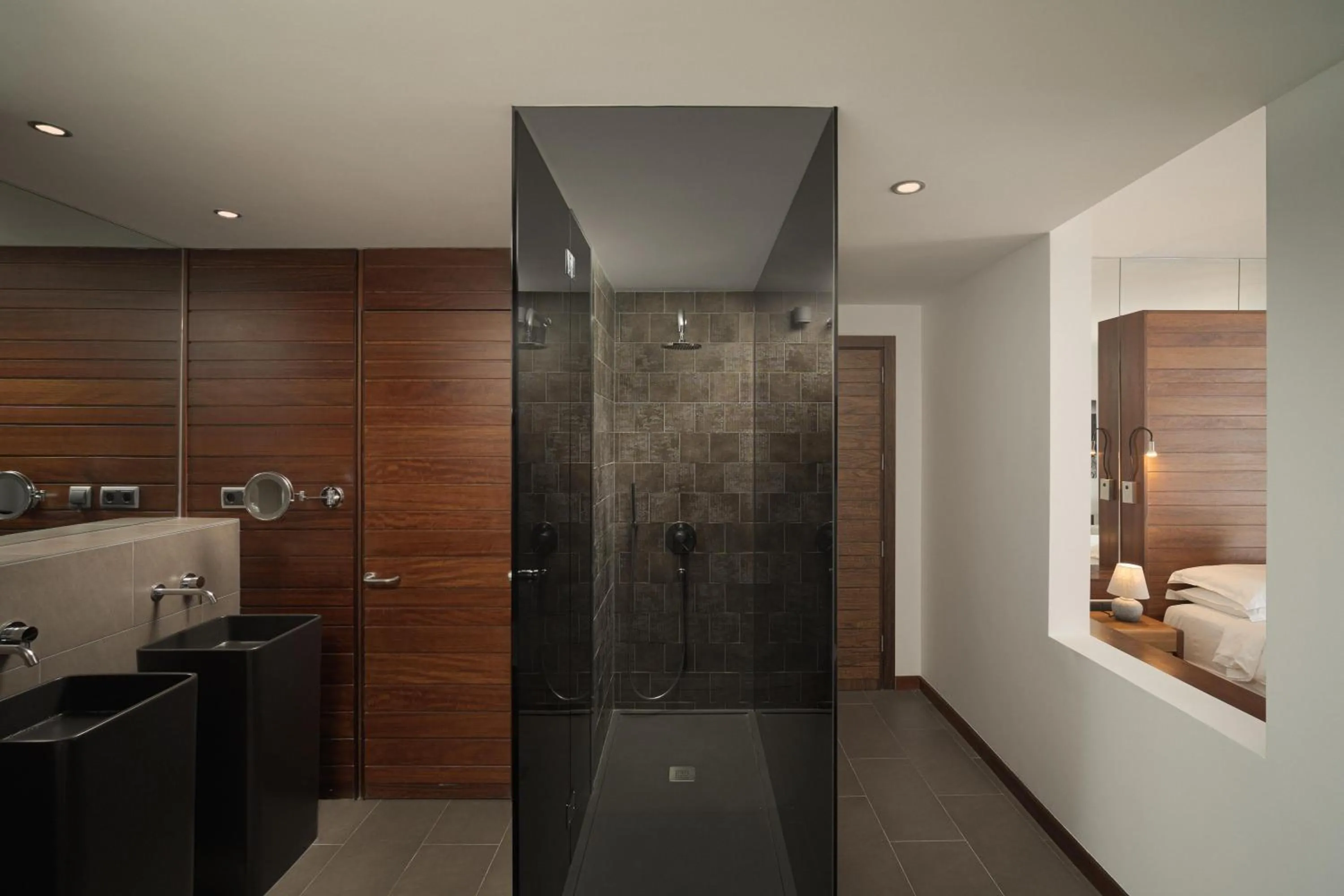 Shower in Salobre Hotel Resort & Serenity