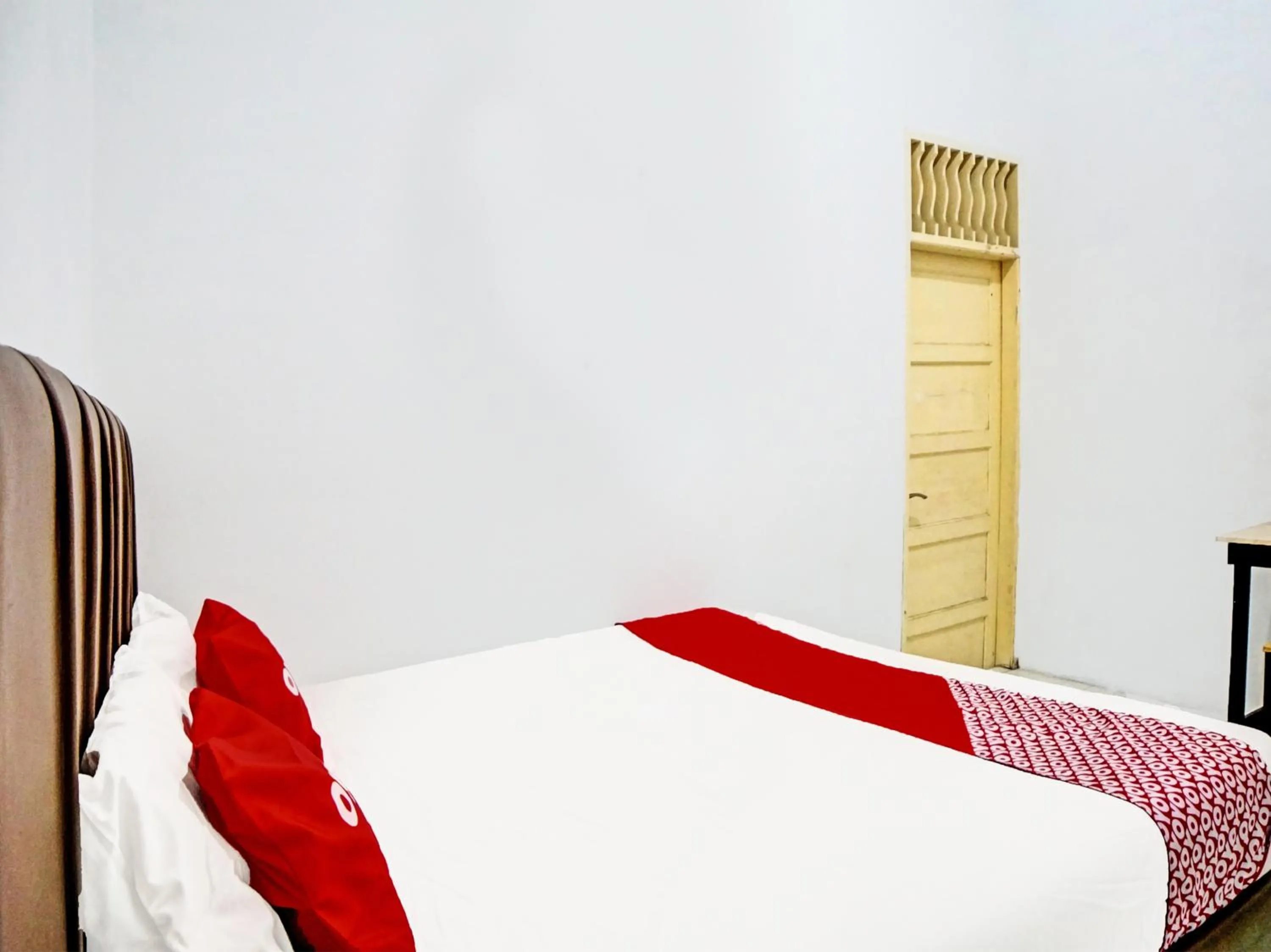 Bedroom in Hotel O La Khansa Homestay Syariah