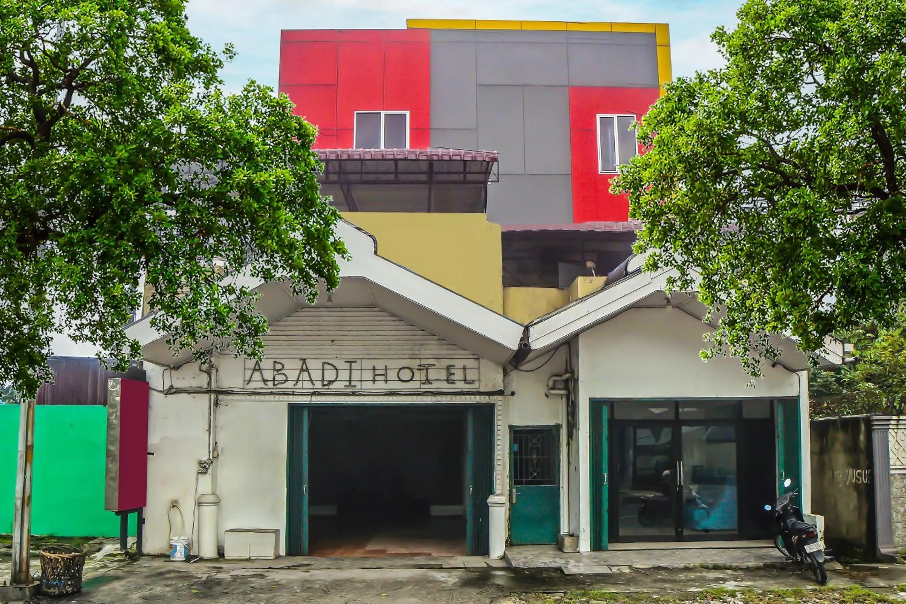 Hotel O Abadi Hotel