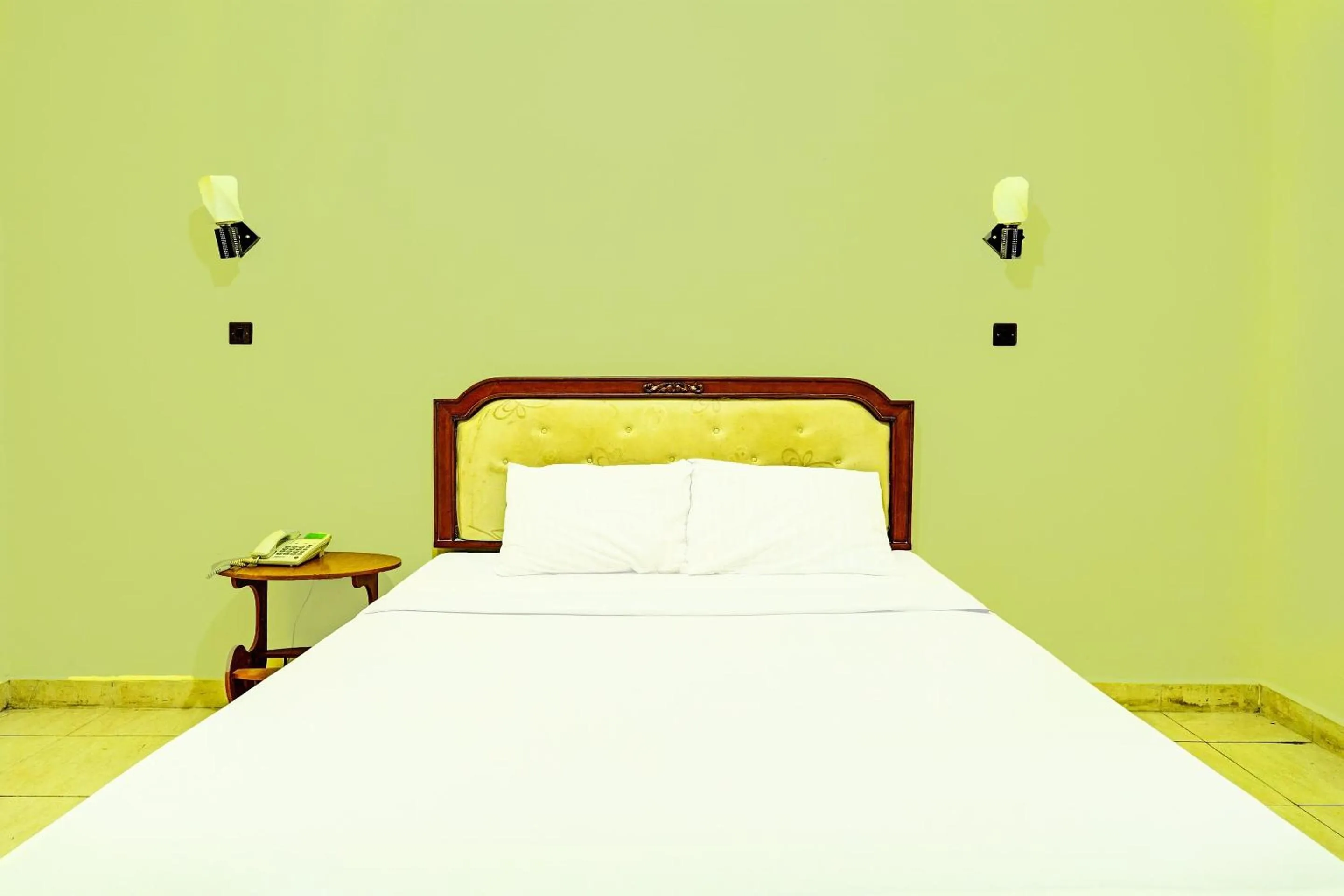 Bedroom, Bed in OYO 91973 Green Hotel Near Polsek Sabangau