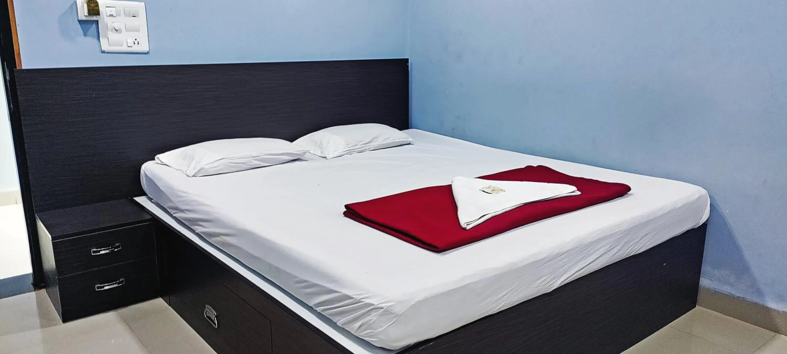 Bedroom in Hotel Keerthi