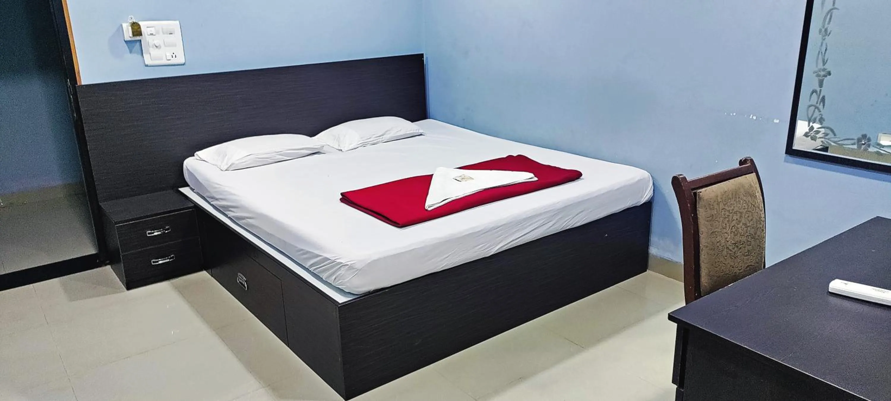 Bedroom in Hotel Keerthi