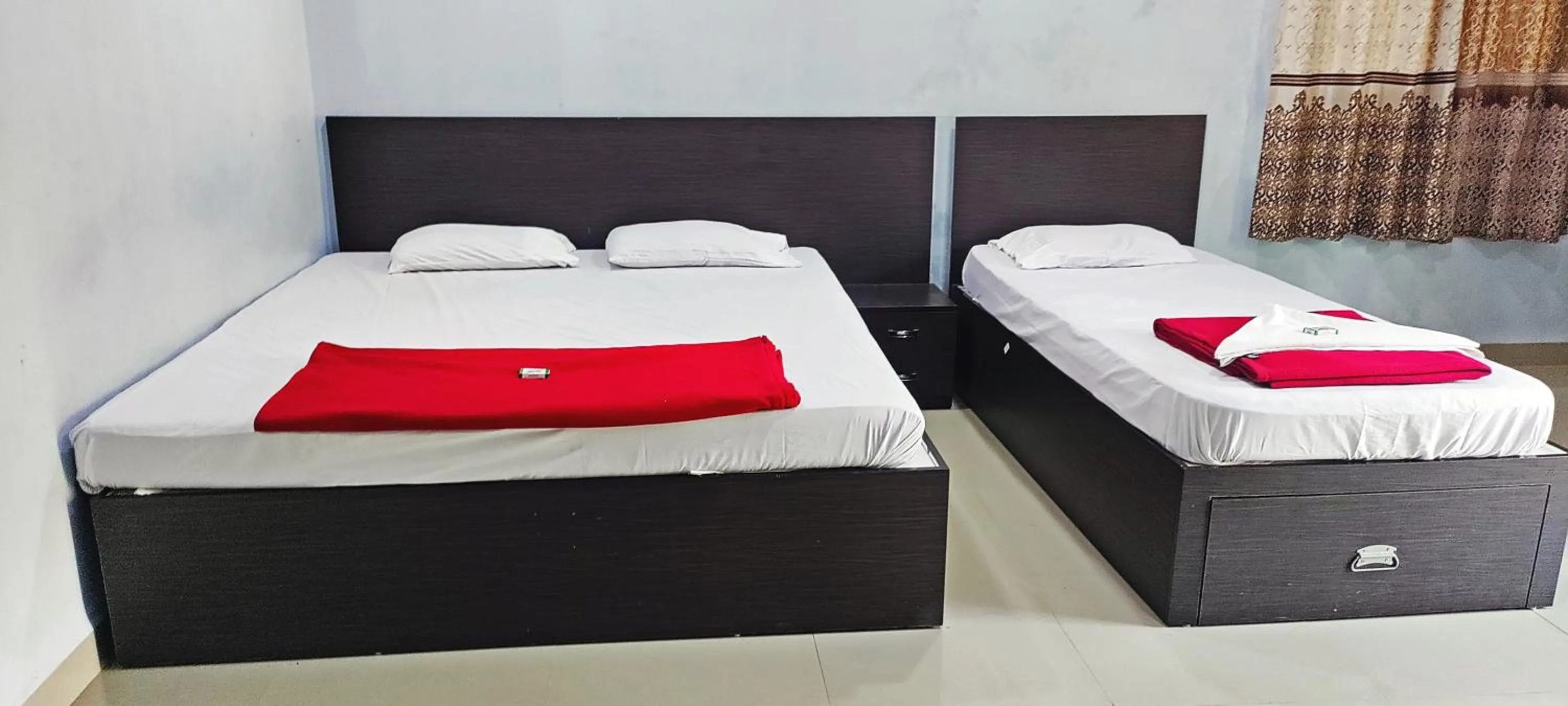 Bedroom in Hotel Keerthi