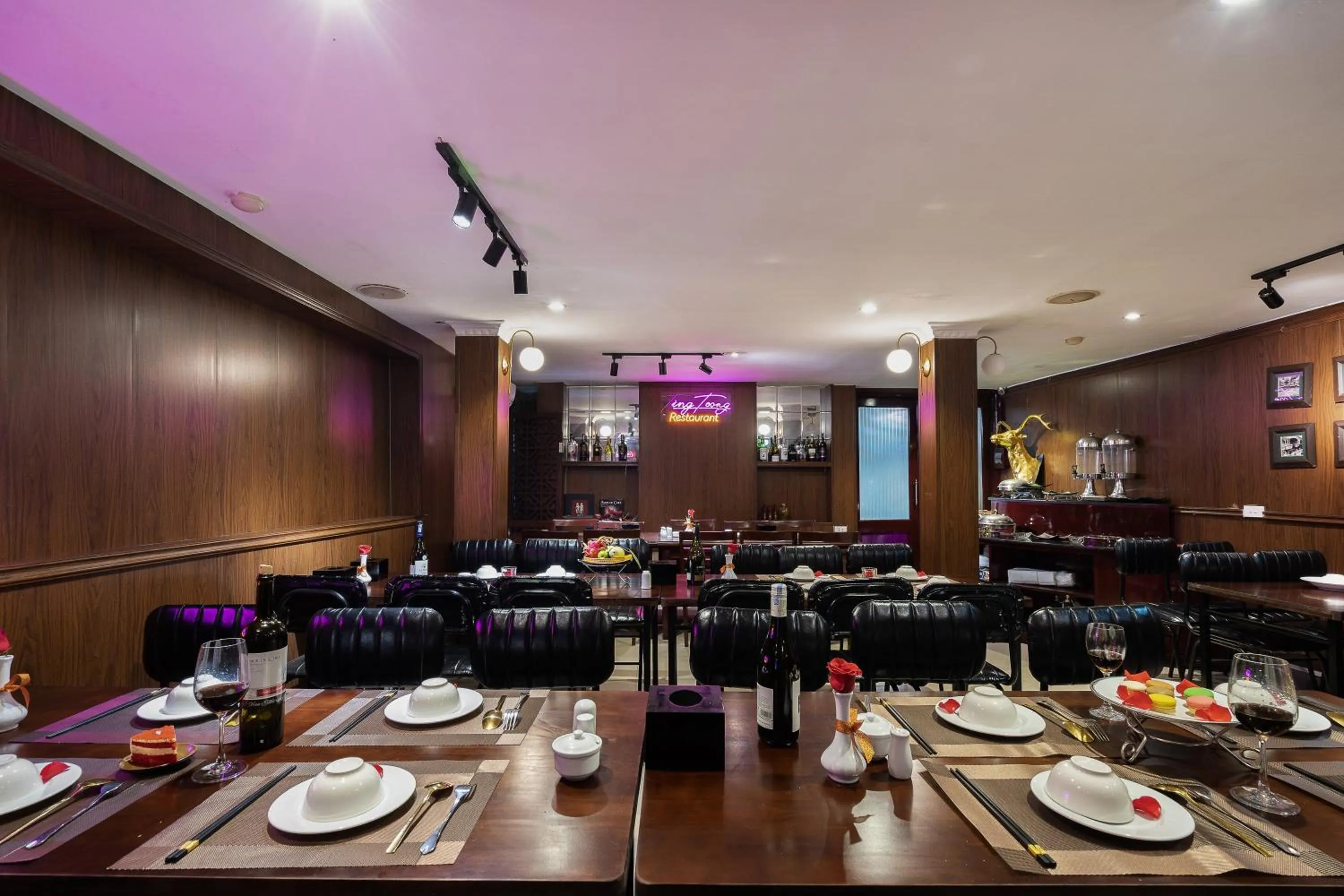 Restaurant/places to eat in Hanoi Memory Premier Hotel & Spa