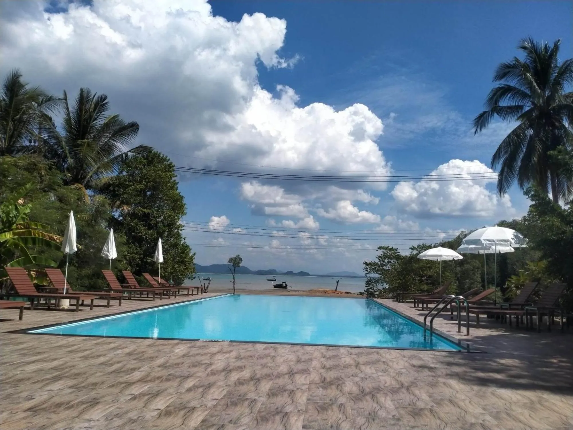 Swimming pool in KOHMOOK THE SUN GREAT RESORT