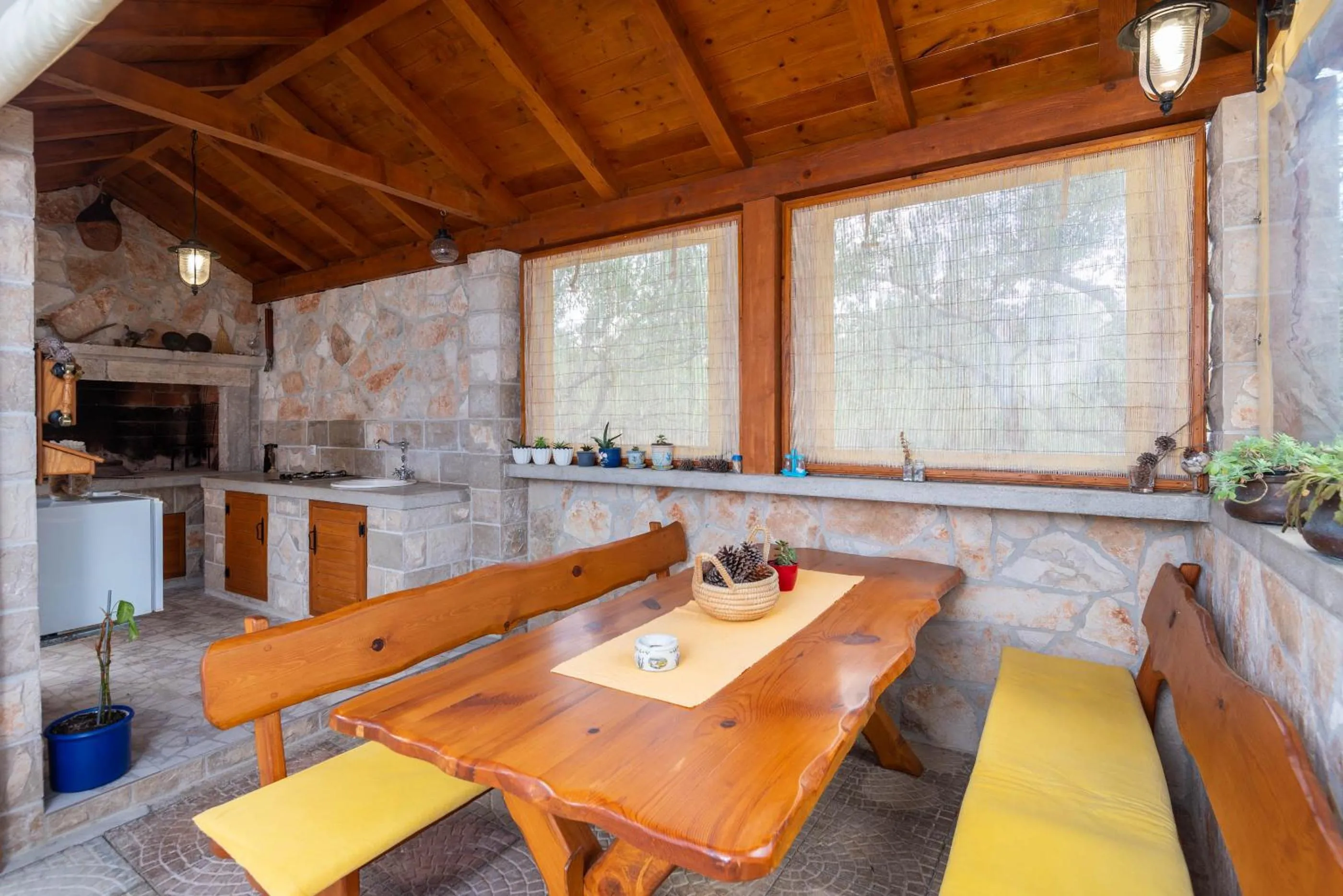 BBQ facilities in Apartments Ivana