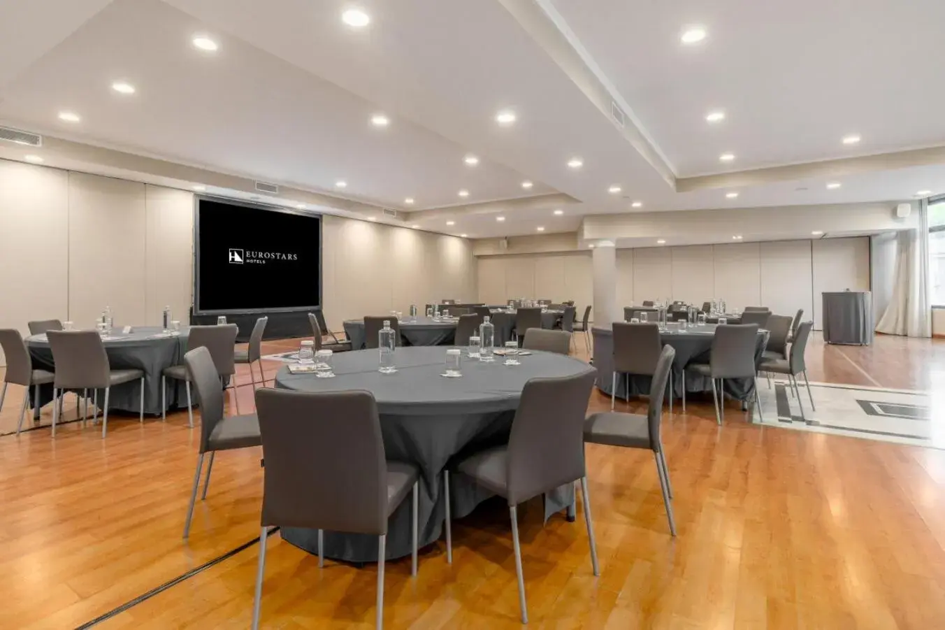 Meeting/conference room in Eurostars Madrid Foro